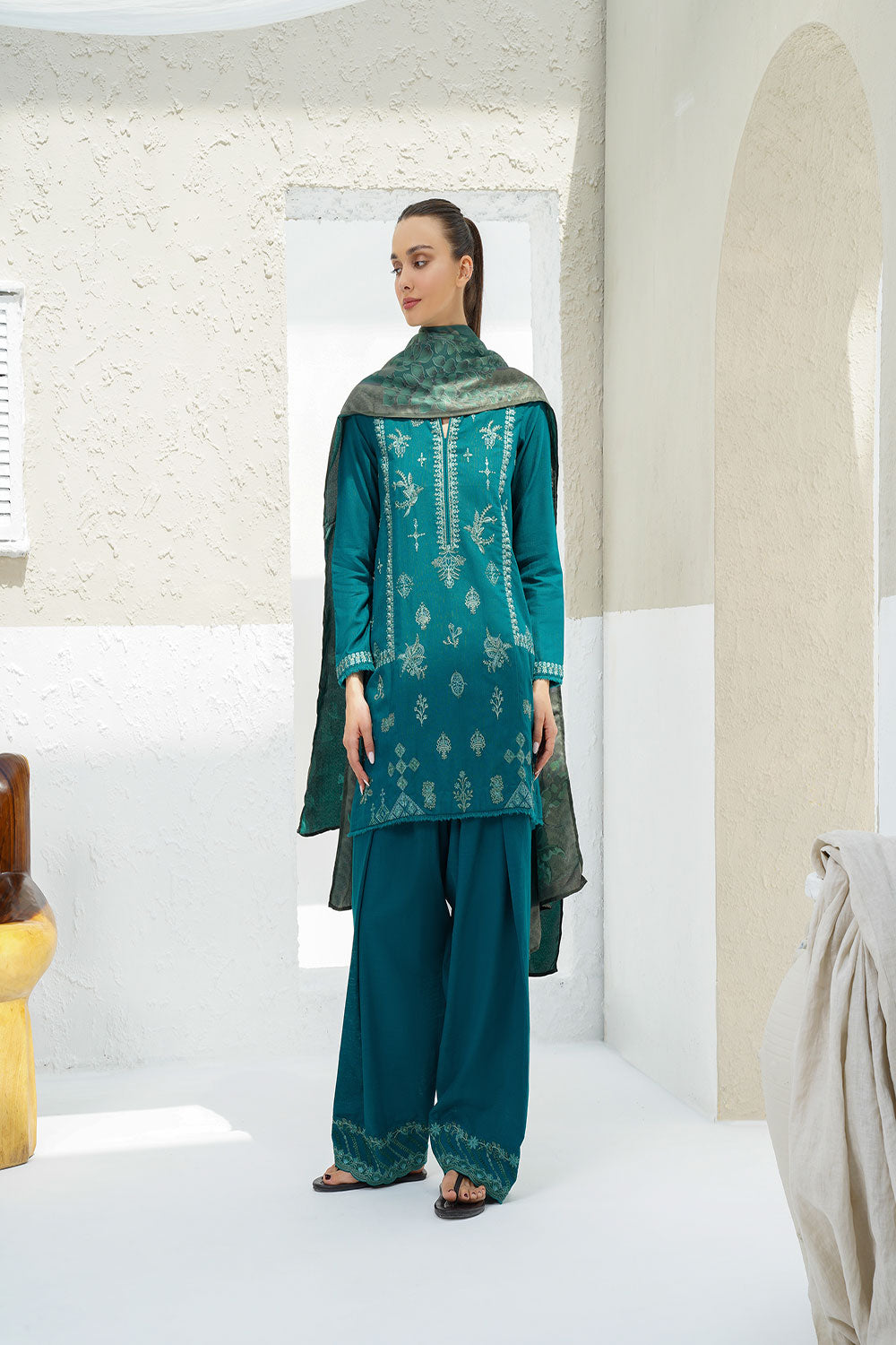 Design 4 - Winter Pret 25 Shirt & Trouser