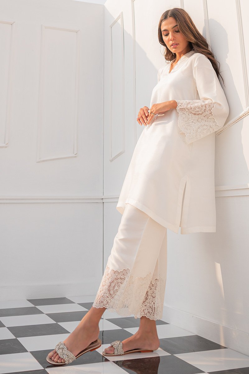 https://cdn.shopify.com/s/files/1/0568/3308/1529/products/S00018-WHT-2.jpg?v=1736854819