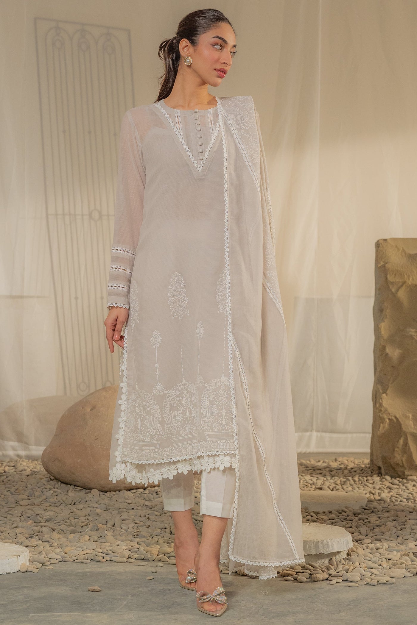Nourhan Jhumka