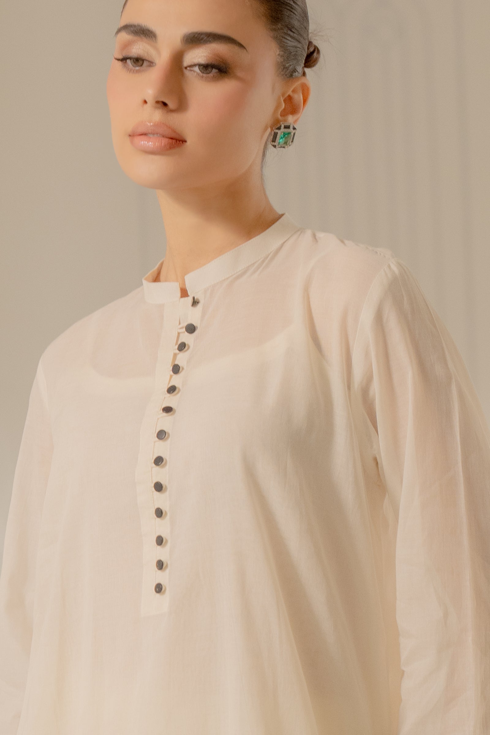 https://cdn.shopify.com/s/files/1/0568/3308/1529/files/S00291-CR0-5.jpg?v=1763273798