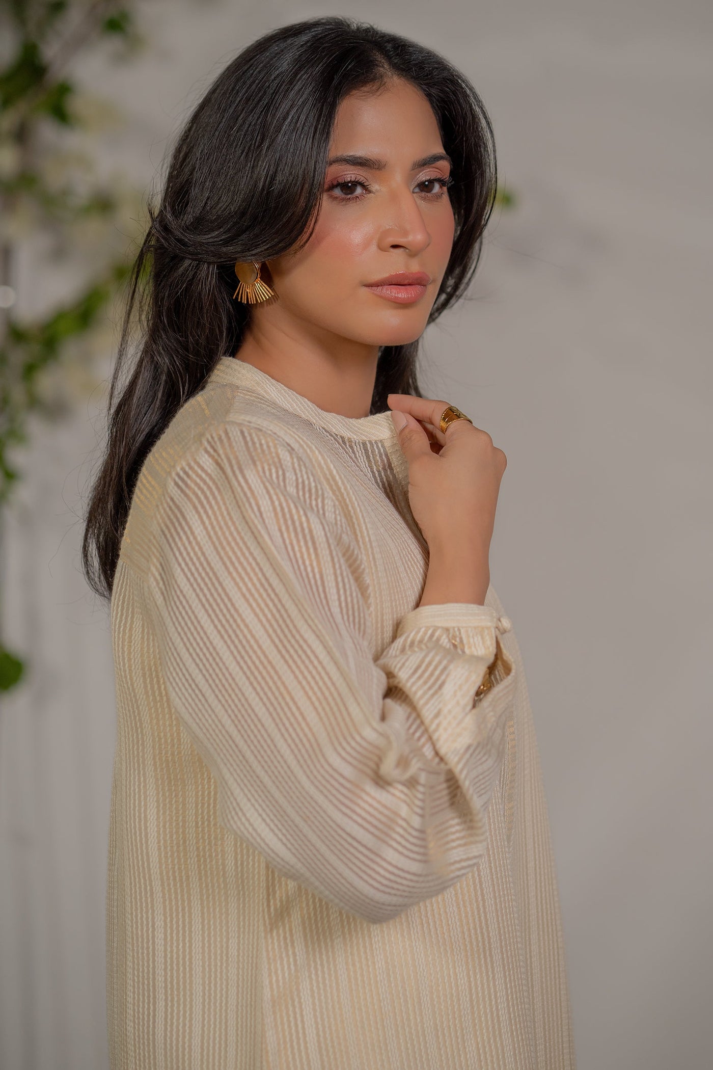 https://cdn.shopify.com/s/files/1/0568/3308/1529/files/S00323-4.jpg?v=1776161943