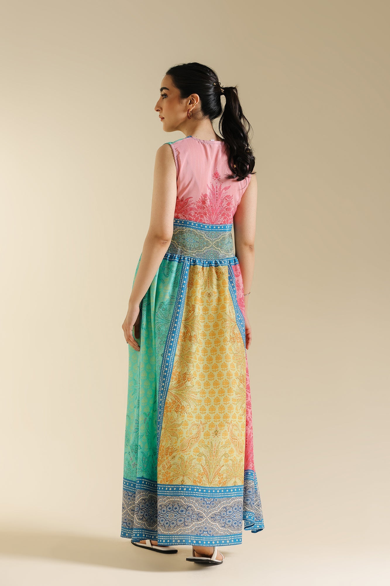 Dress (S1E0423/119/716)