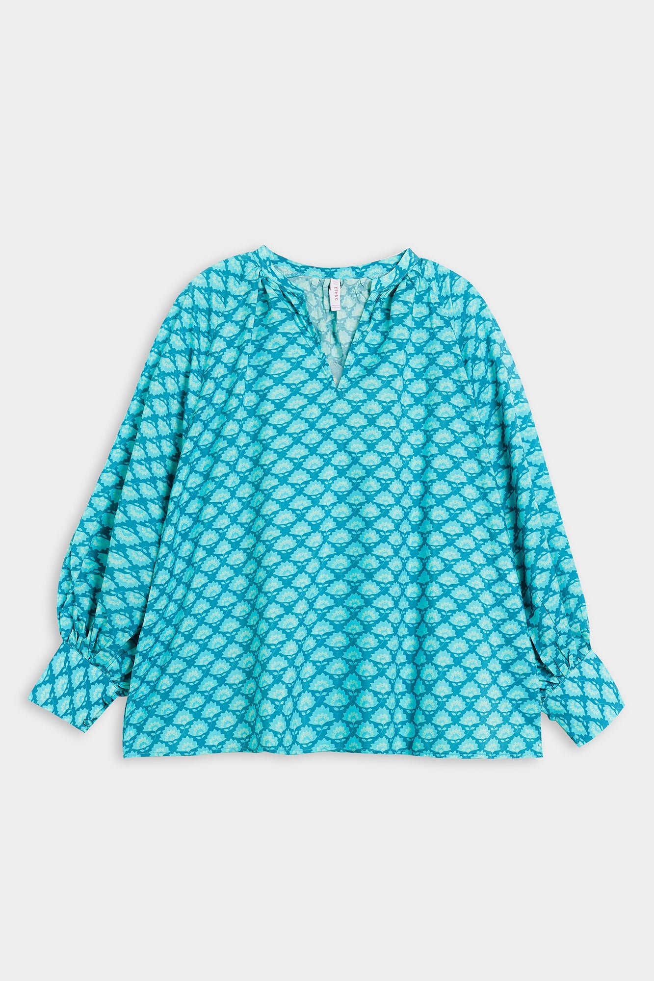 https://cdn.shopify.com/s/files/1/2290/7917/files/S1E0472-119-607_1_2bad9d97-f5b2-4a6a-b61e-3a71037731ad.jpg?v=1745477393