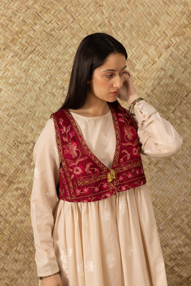 Dori Tales Threadwork Koti