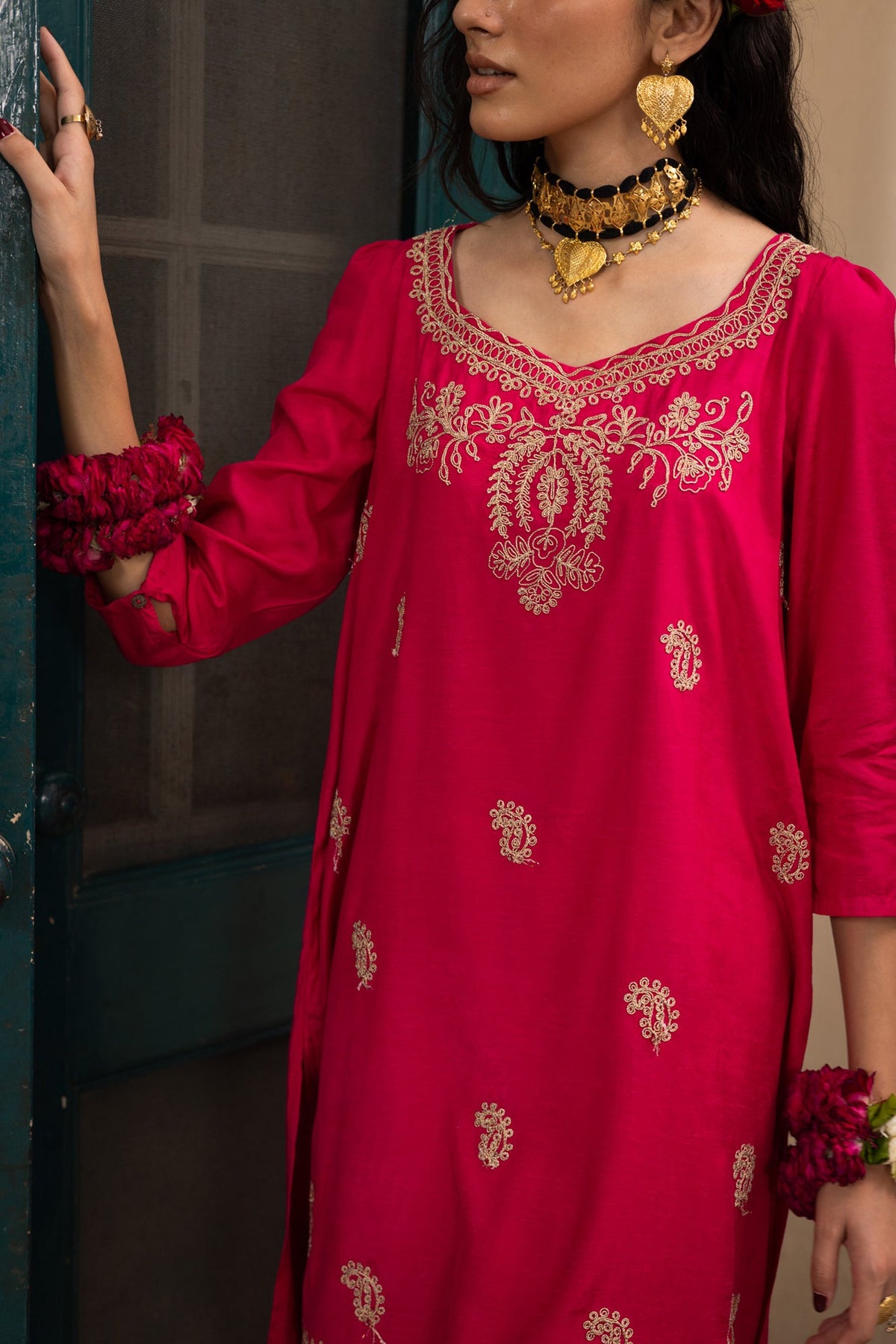 Primrose Embroidered Set
