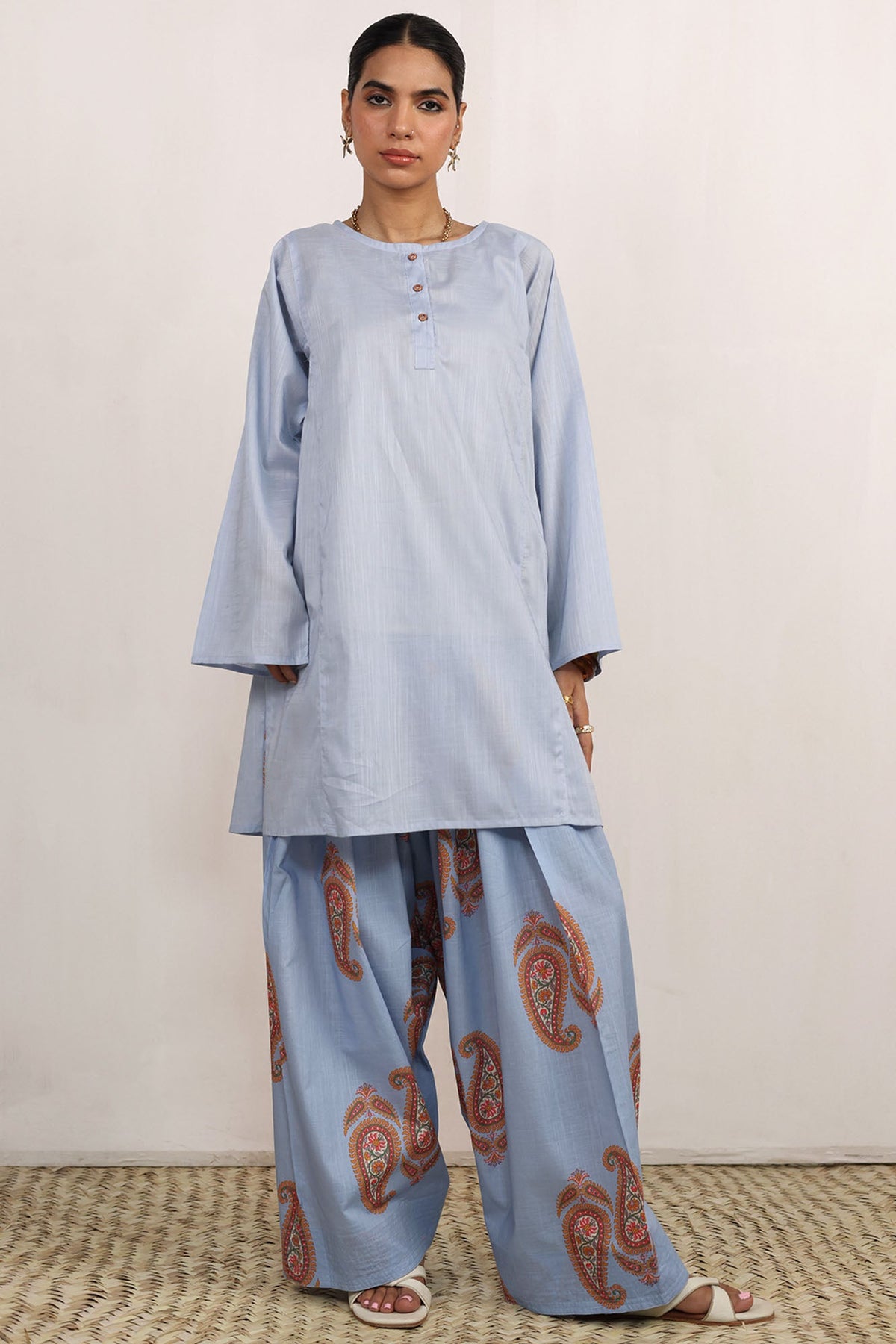 Paisley Poise Farshi Set