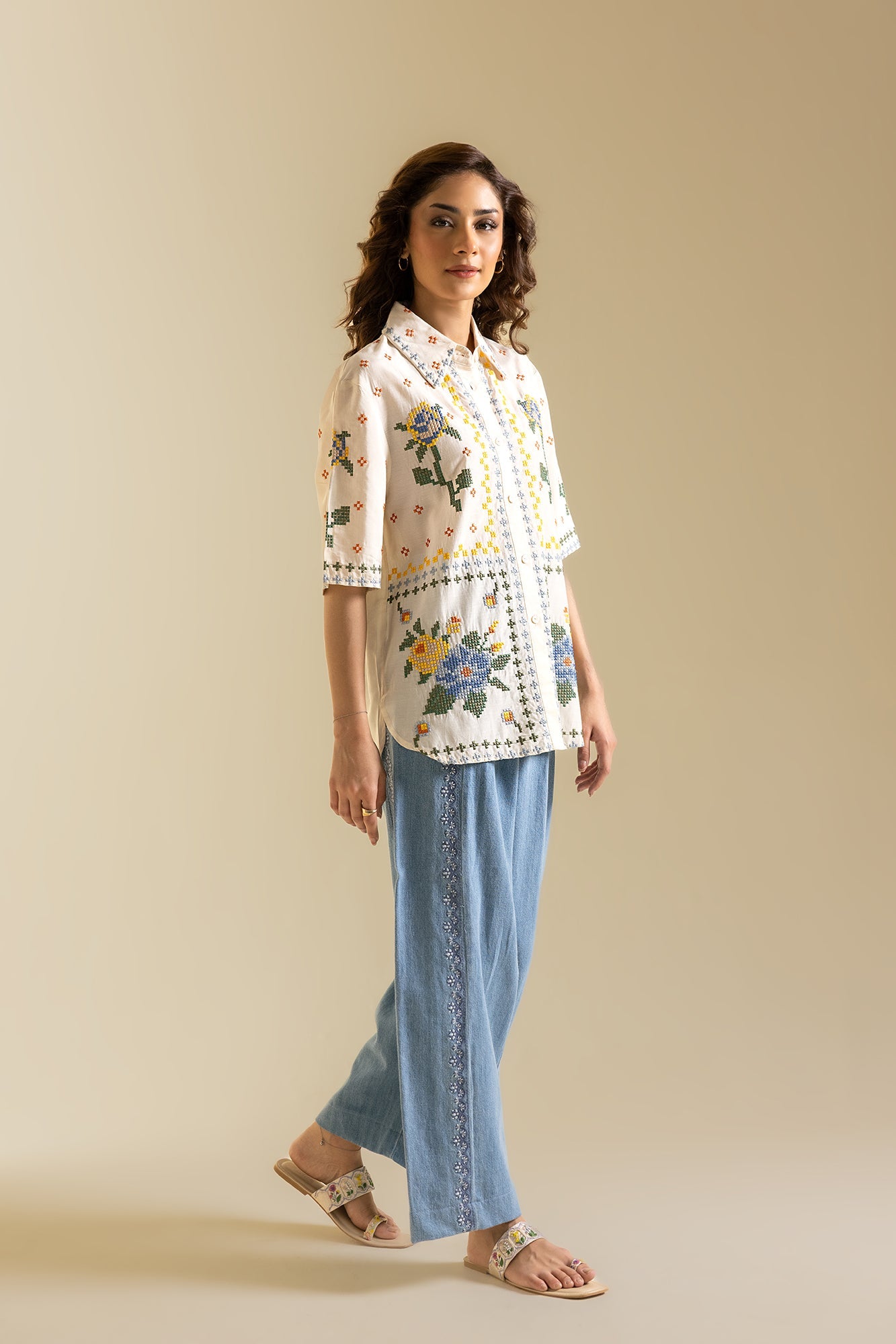 Embroidered Kurti (S2E0479/119/002)