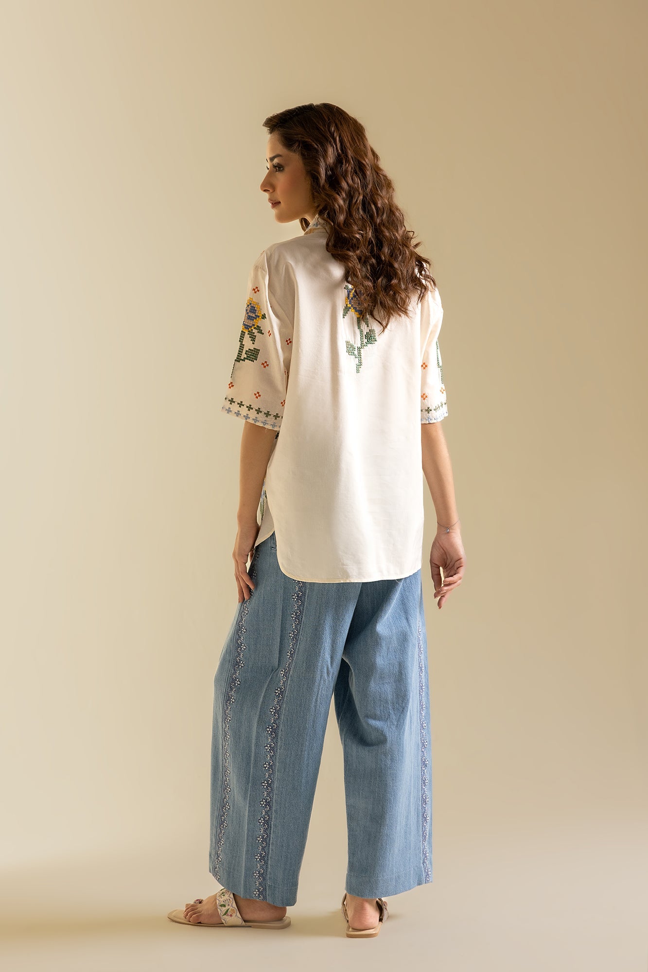 Embroidered Kurti (S2E0479/119/002)