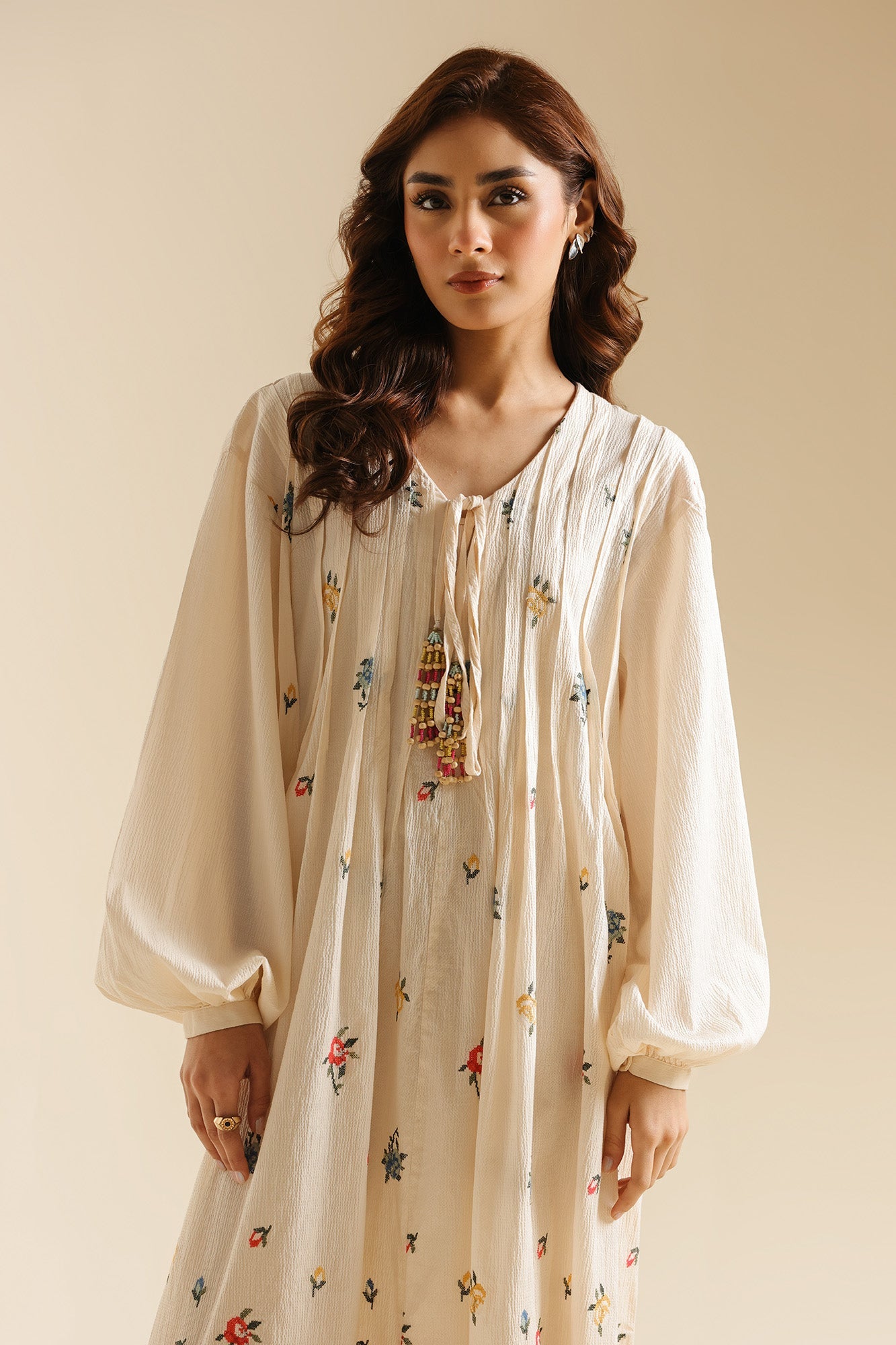 DRESS (S2E0487/119/002)