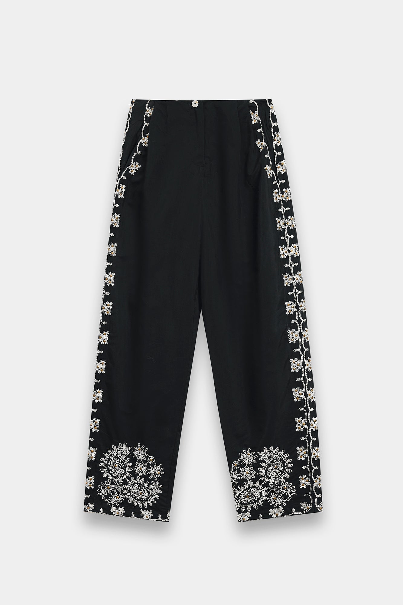 https://cdn.shopify.com/s/files/1/2290/7917/files/S4E0557-119-902_1_ffe37cab-0f7c-4a61-8e46-55da54fccb44.jpg?v=1772608507