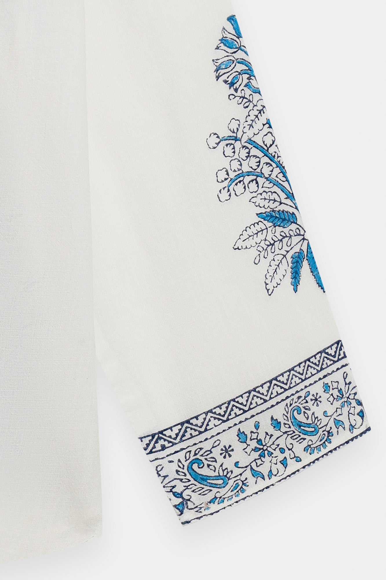 https://cdn.shopify.com/s/files/1/2290/7917/files/S4E0581-119-002_5_86f20473-dd8e-4639-b770-ba4e659c88ac.jpg?v=1760959718