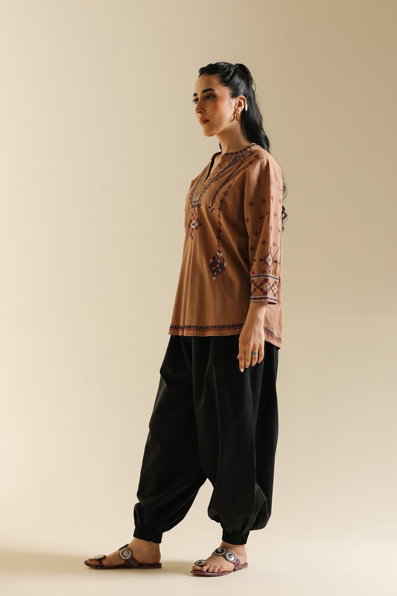 KURTI (S4E0586/119/803)