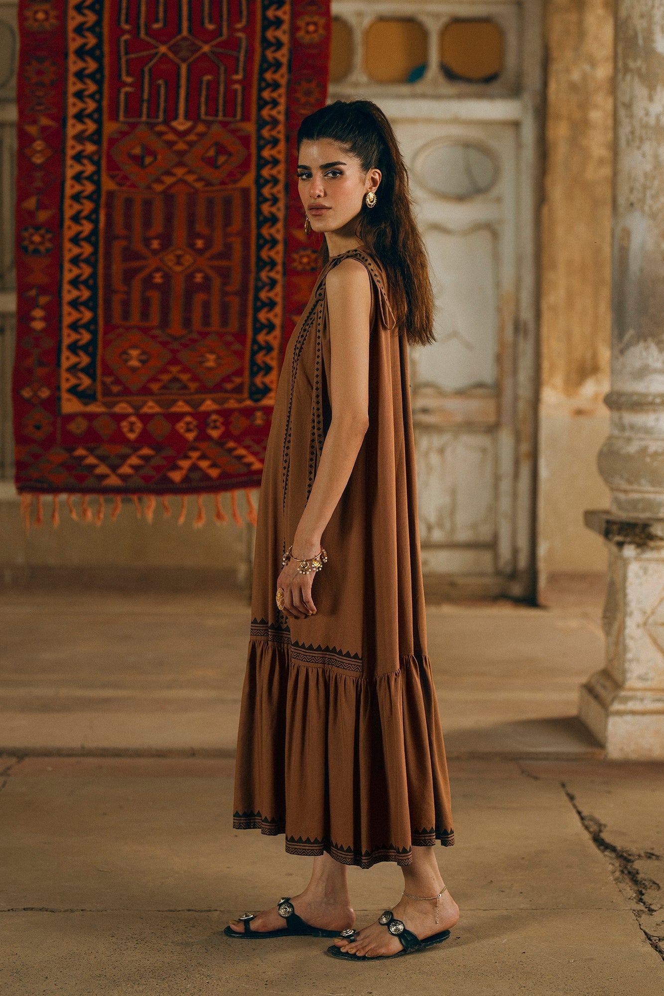 DRESS (S4E0599/119/815)