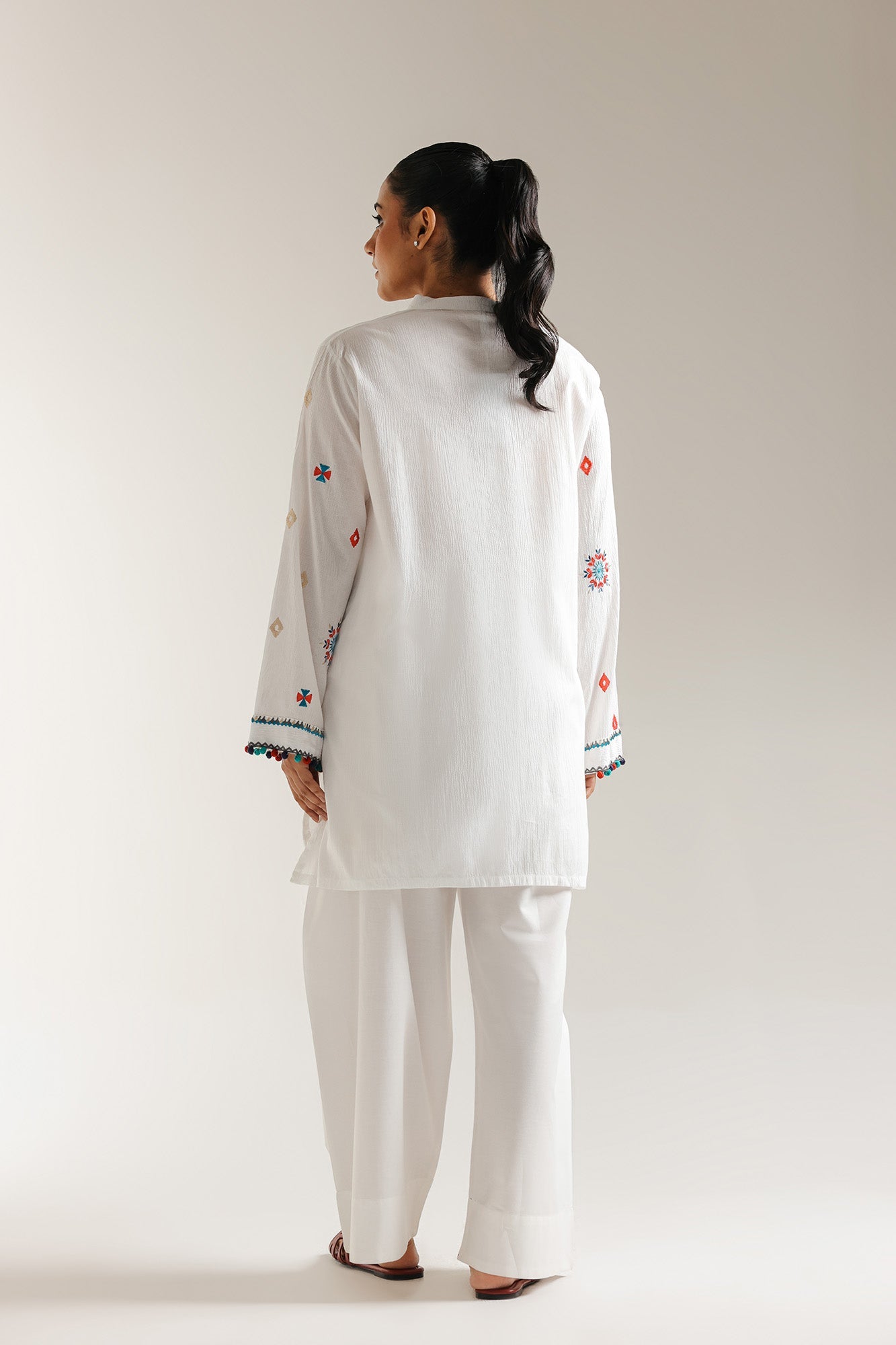 https://cdn.shopify.com/s/files/1/2290/7917/files/S5E6378-102-001_3.jpg?v=1751872553