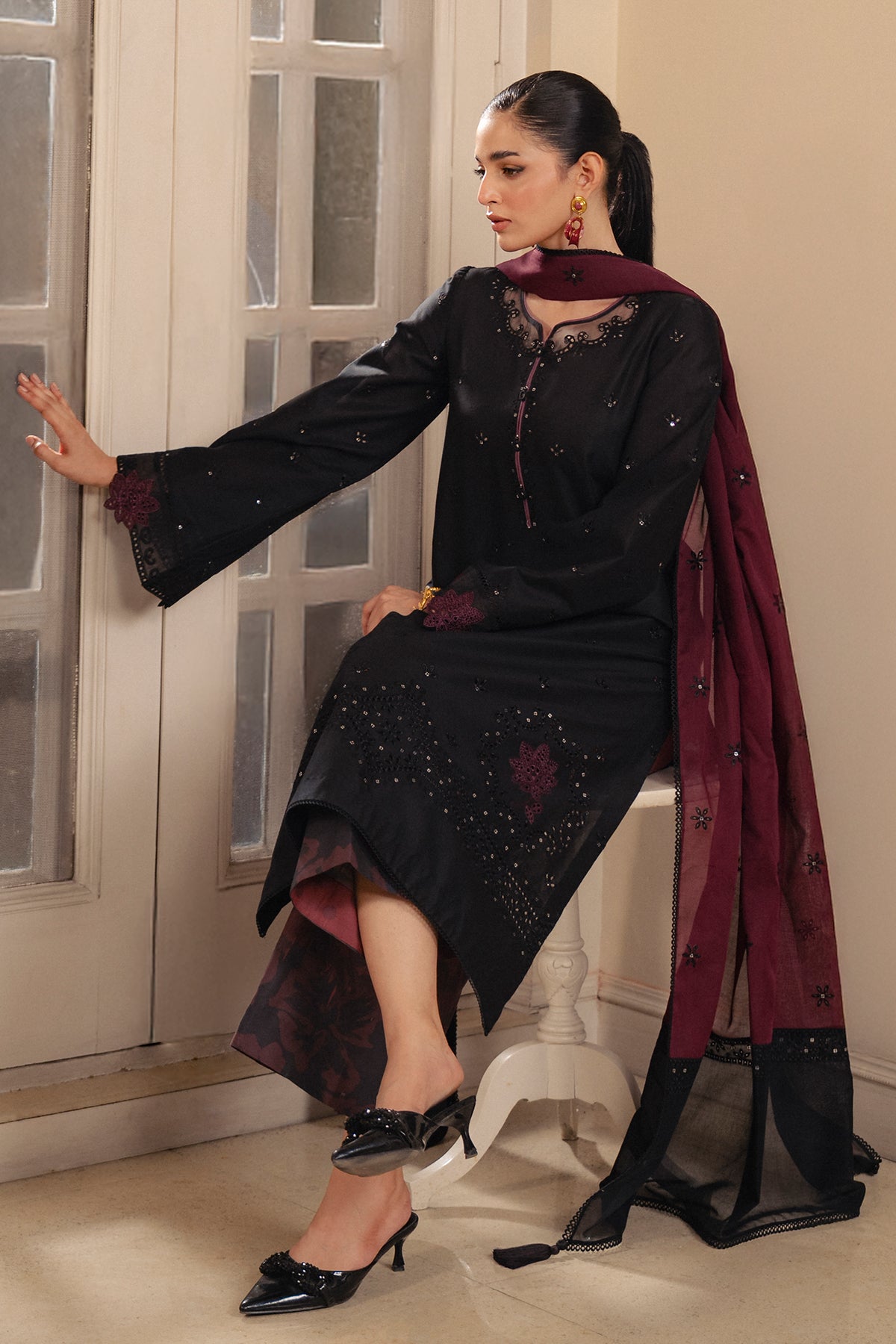 EMBROIDERED LAWN RTW-9342