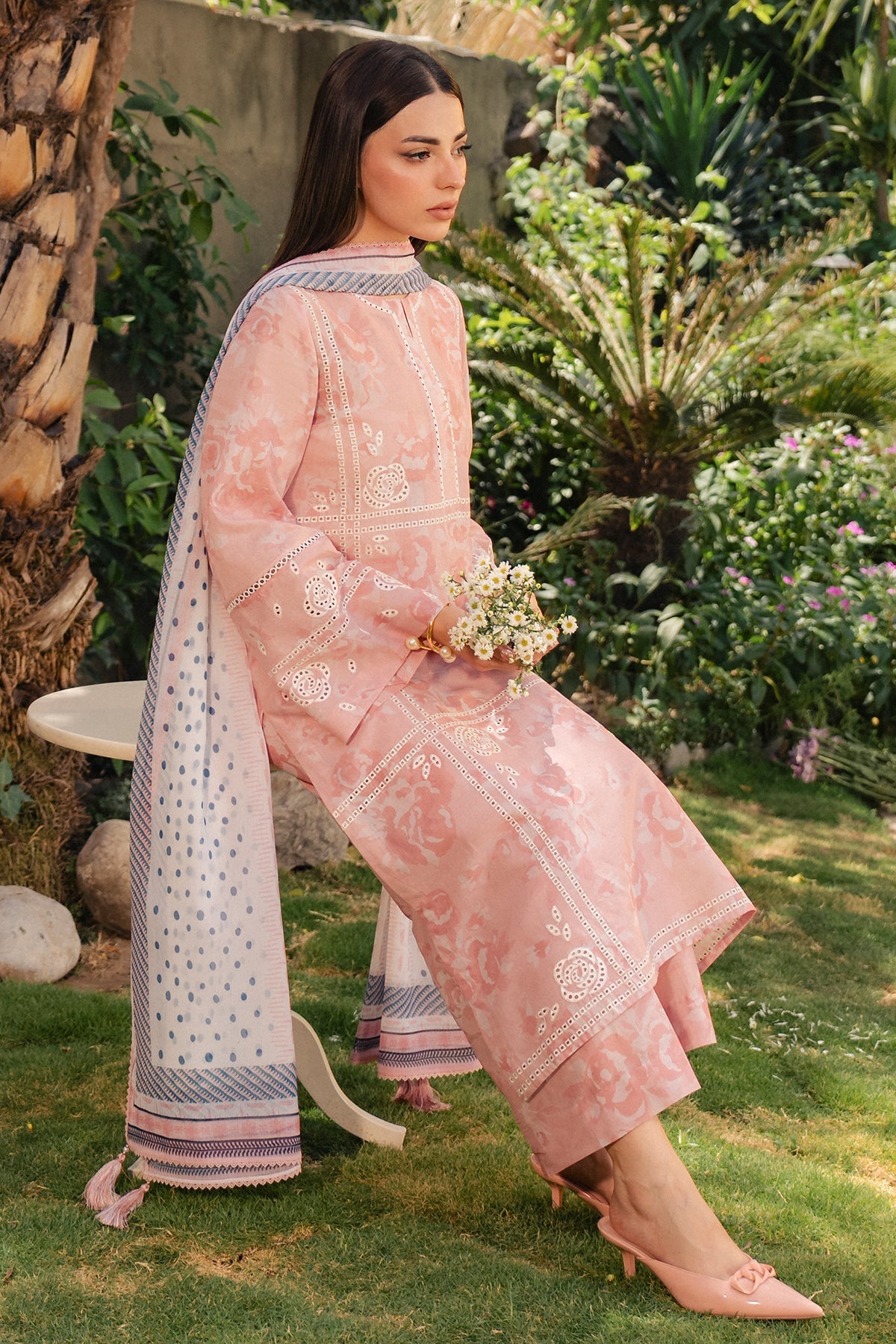 EMBROIDERED LAWN RTW-1323