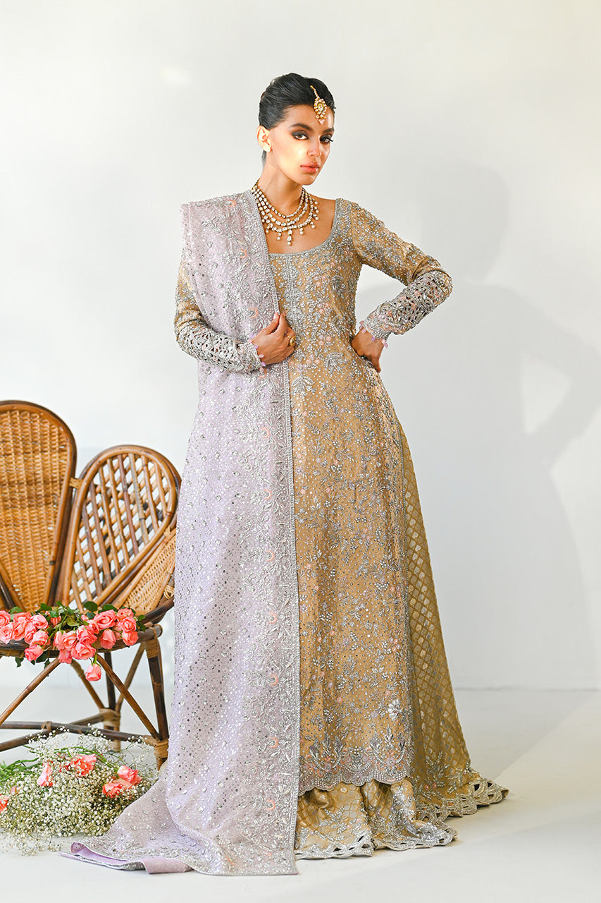 https://cdn.shopify.com/s/files/1/0588/3661/5221/files/SANIAMASKTAIYA2024BRIDALS-1645_6bd8ffcc-adc5-46a6-9127-bc7ba310d6ef.jpg?v=1734160550