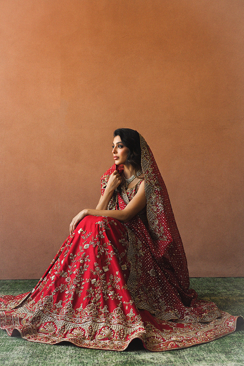 https://cdn.shopify.com/s/files/1/0588/3661/5221/files/SANIAMASKTAIYA2024BRIDALS-3857_bd46c3a5-7727-4e19-8277-6cd5c6255ab3.jpg?v=1734160595