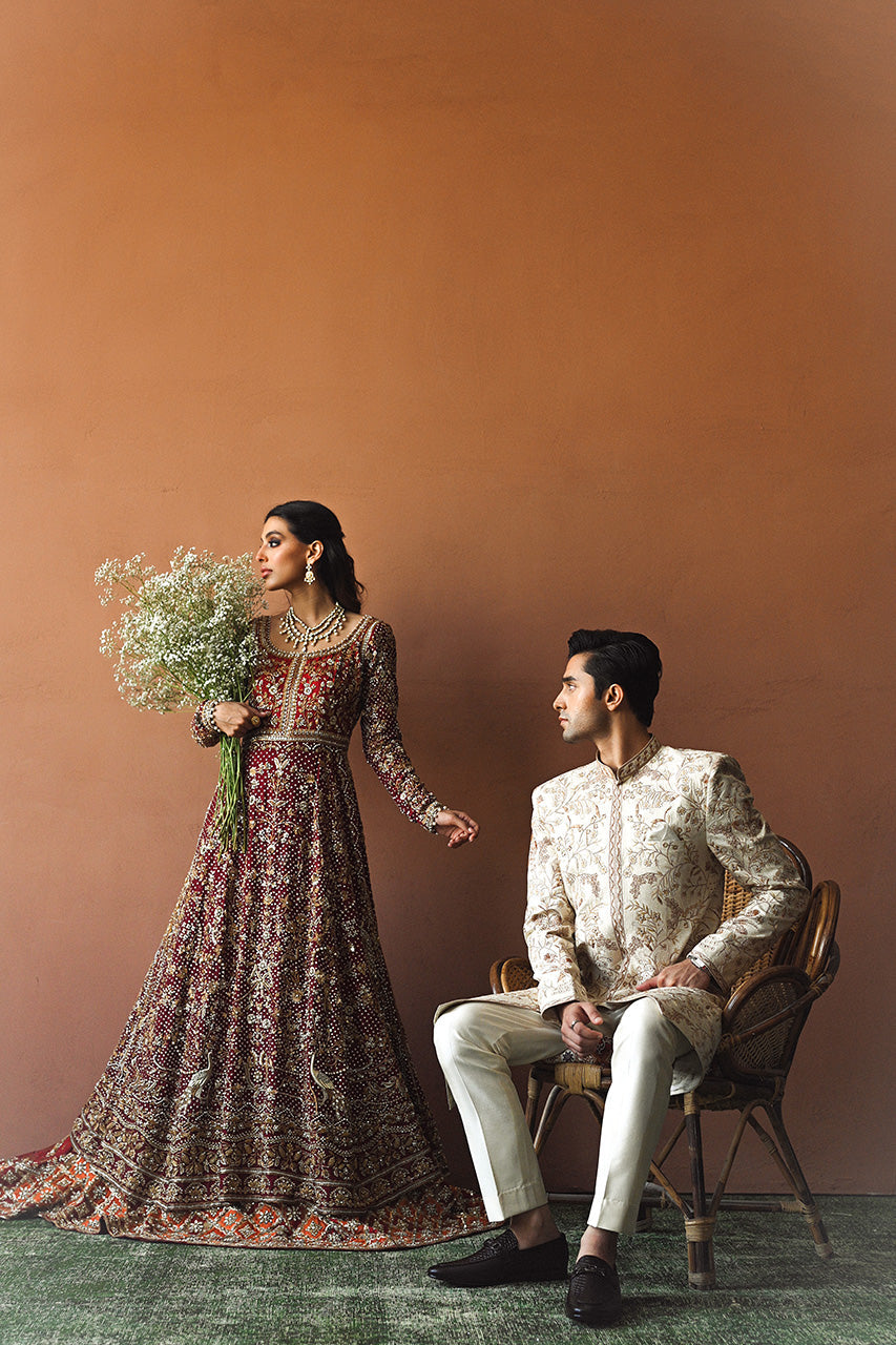https://cdn.shopify.com/s/files/1/0588/3661/5221/files/SANIAMASKTAIYA2024BRIDALS-4146_dd8fa1d0-db90-4fe0-a294-7a31987fcd23.jpg?v=1734160582
