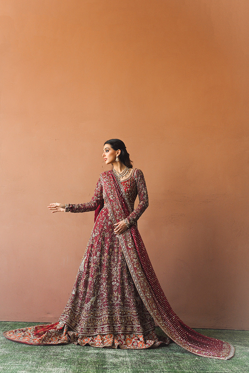 https://cdn.shopify.com/s/files/1/0588/3661/5221/files/SANIAMASKTAIYA2024BRIDALS-4197_2dc6e45e-4036-4974-92b2-a4450bd90500.jpg?v=1734160582
