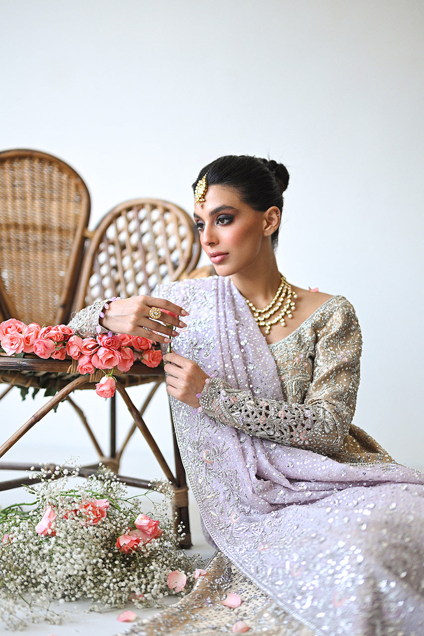 https://cdn.shopify.com/s/files/1/0588/3661/5221/files/SANIAMASKTAIYA2024BRIDALS-4479_3e08fc33-e5bb-4a96-8ec7-cadc465b236c.jpg?v=1734160550