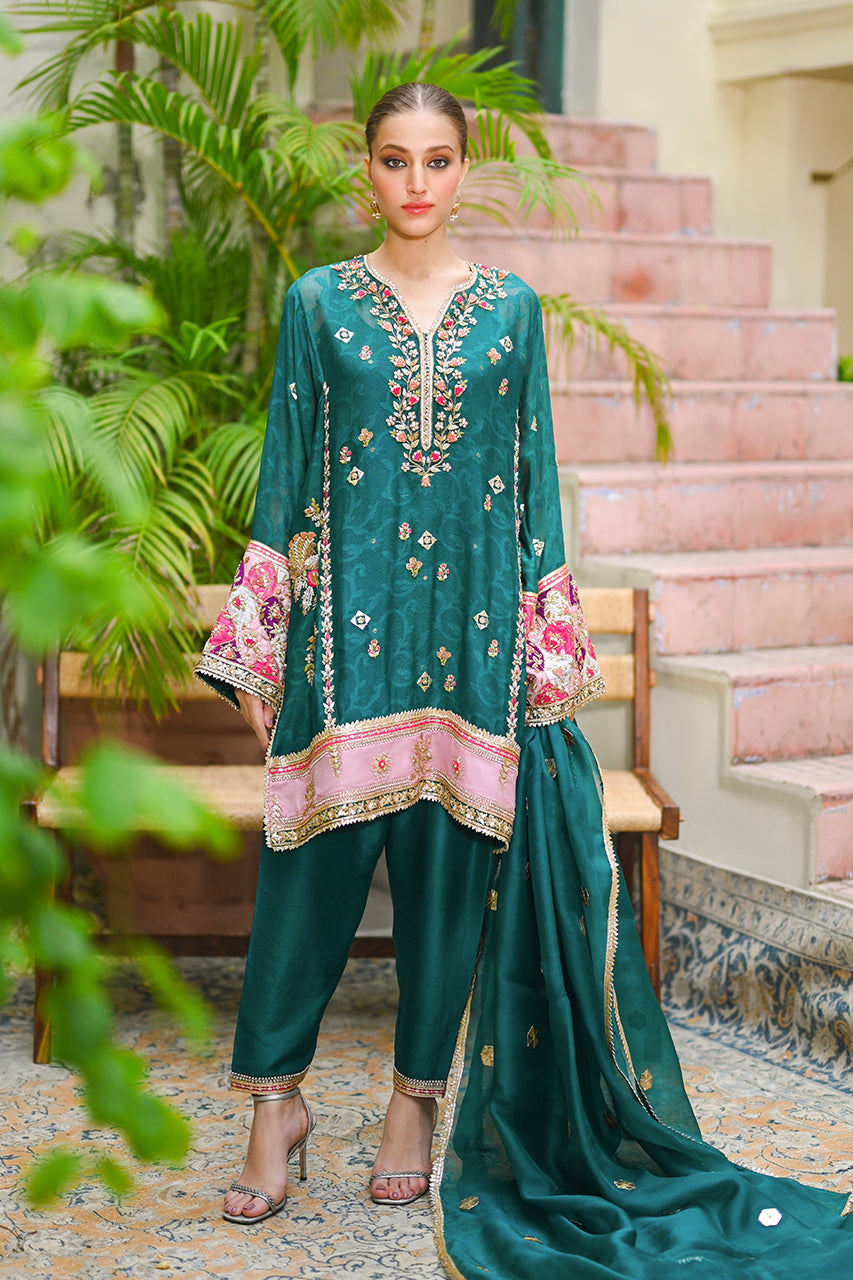 https://cdn.shopify.com/s/files/1/0588/3661/5221/products/SANIAWEBSITEBACKFRONTEDITS83.jpg?v=1692341187
