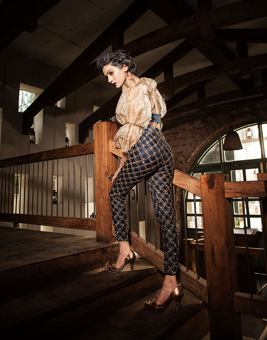 https://cdn.shopify.com/s/files/1/0262/2531/1795/products/SEQUENCE-PANTS-04.jpg?v=1587686473