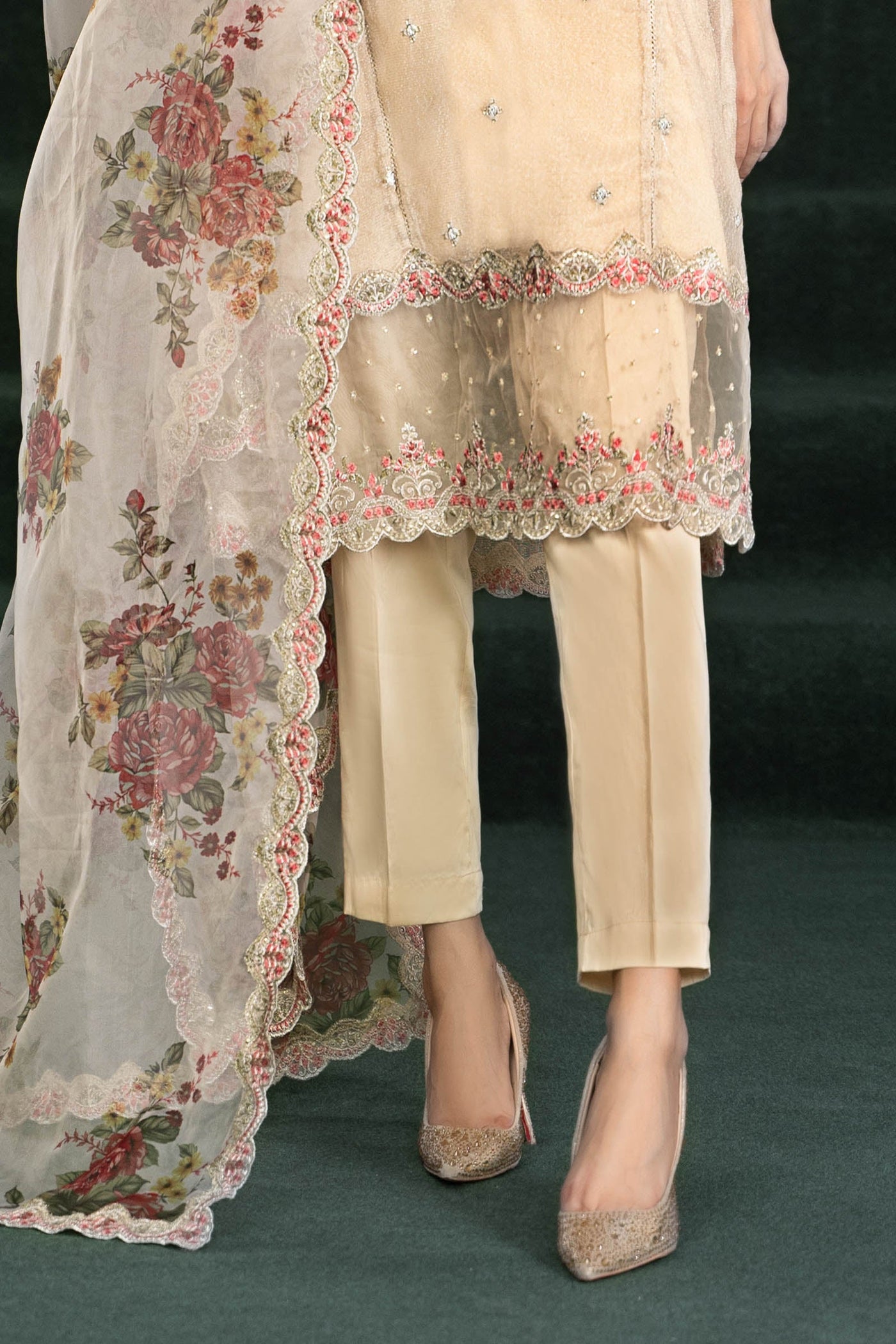 Suit Beige Sf-Ea23-40