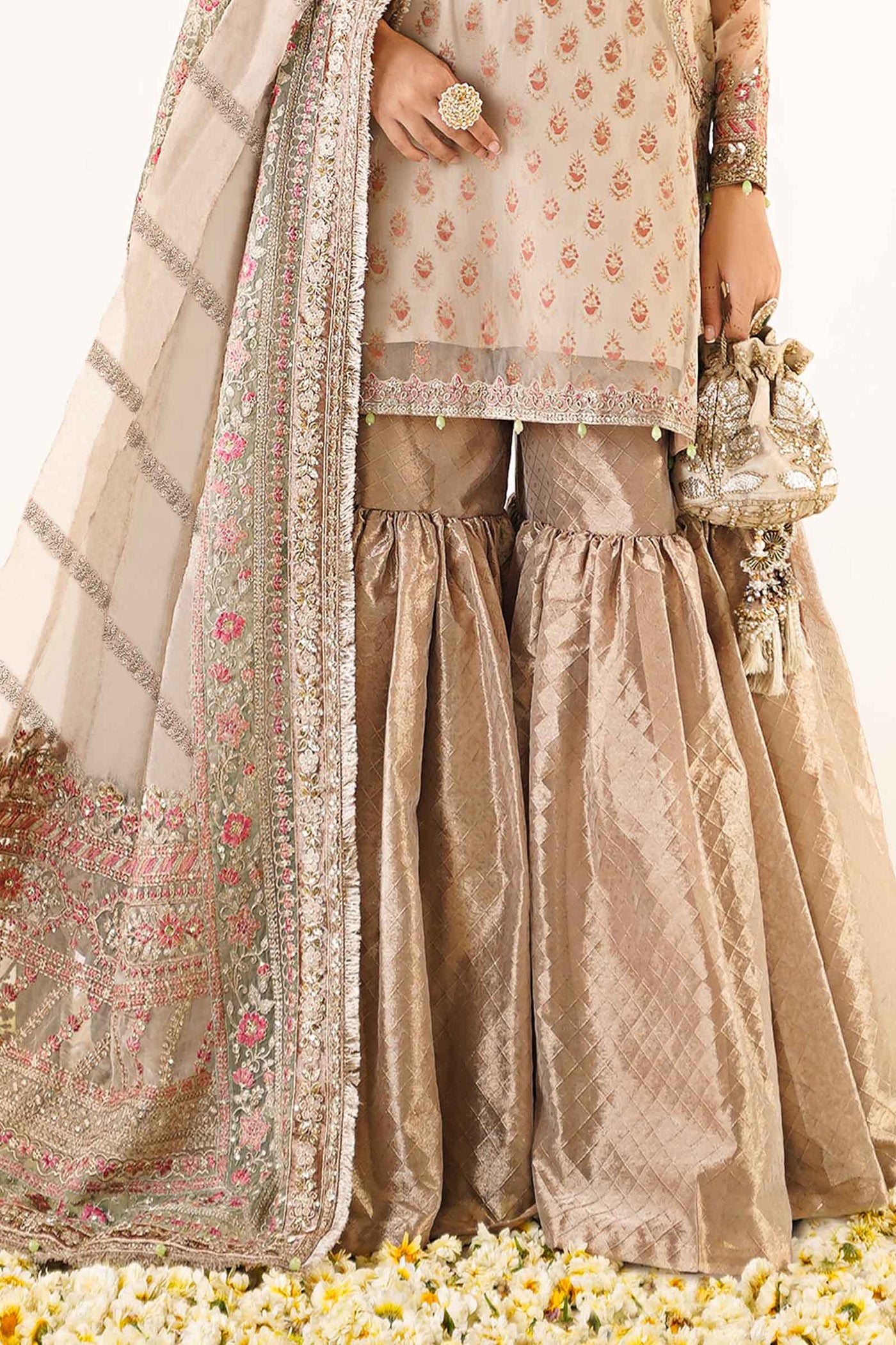Ruffled Organza Dupatta (as shown)