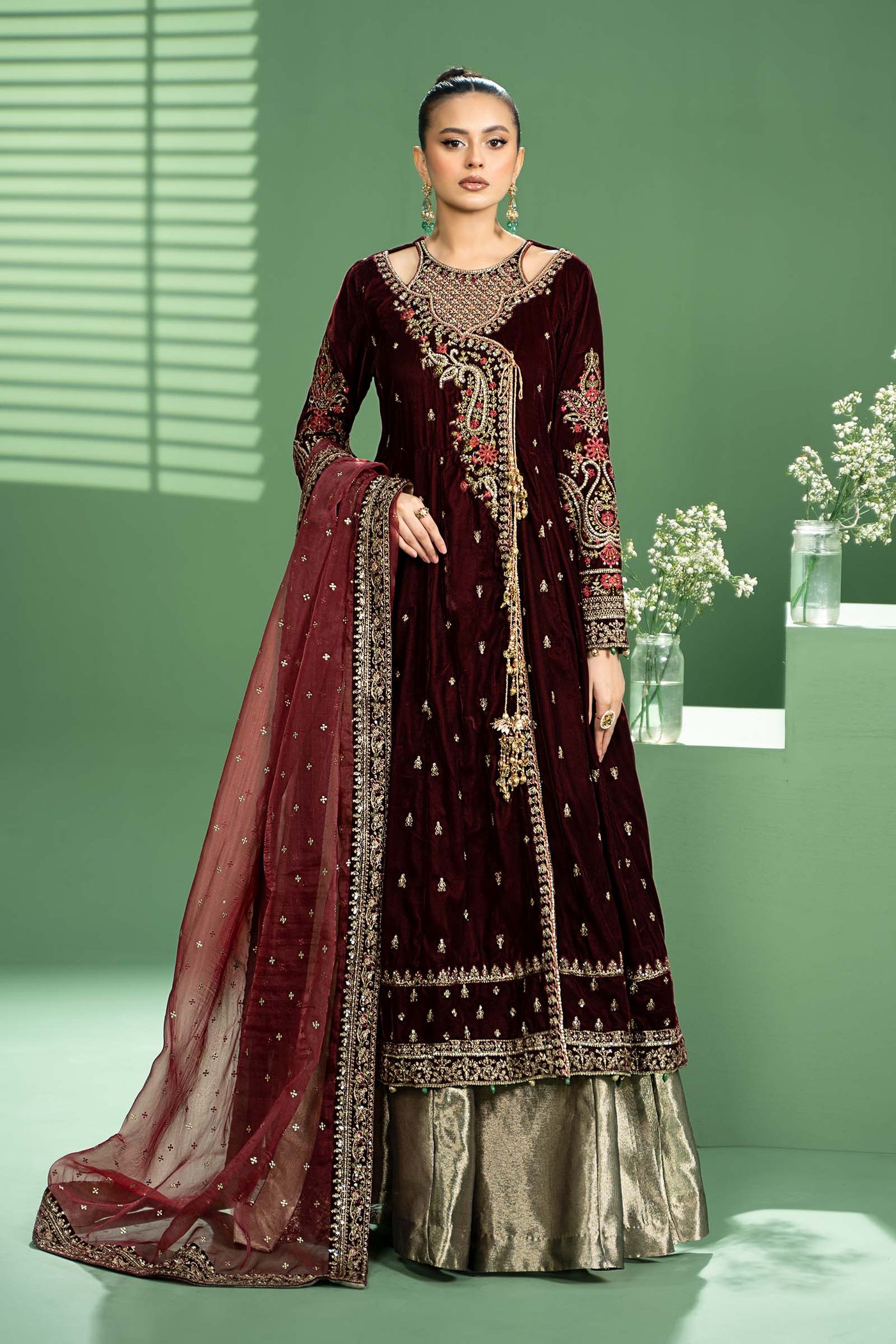 Embroidered lamee Trousers