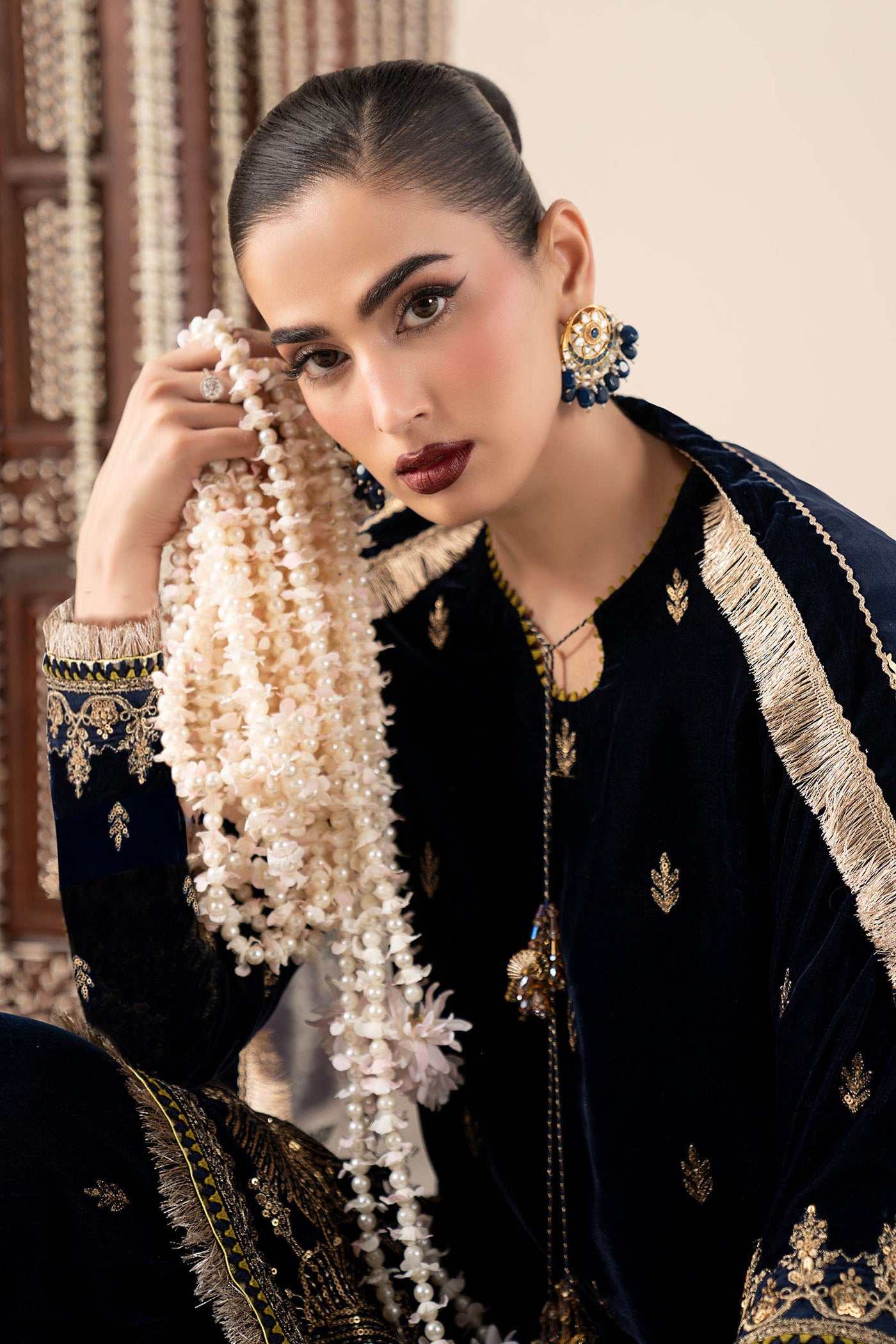 Hand printed chiffon dupatta (as shown)