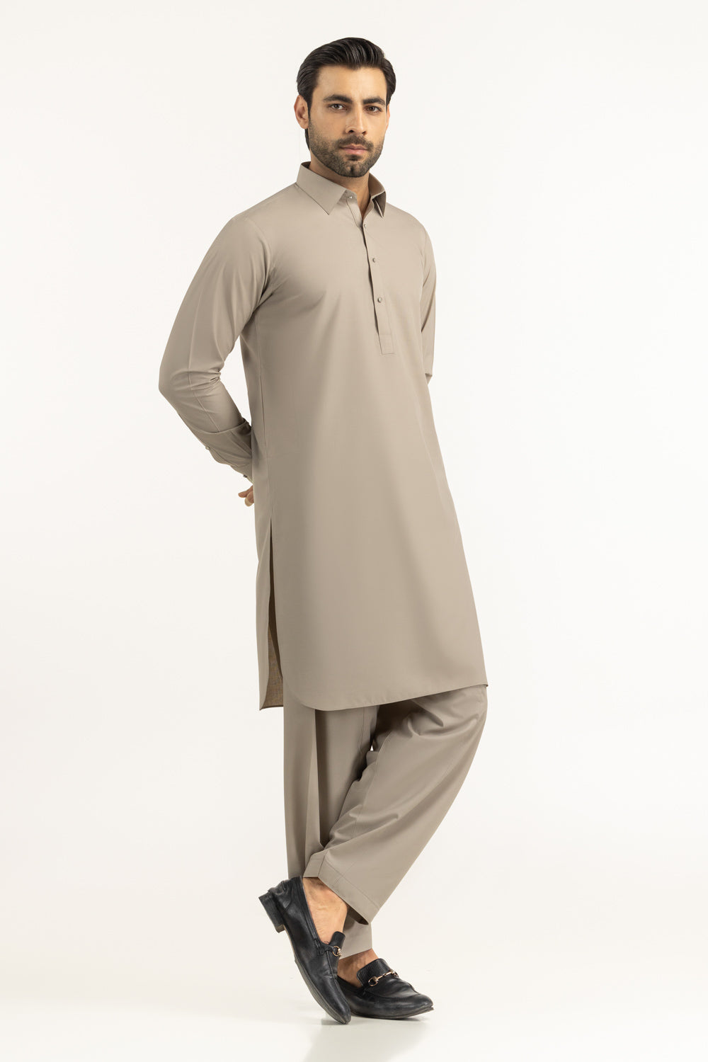 Regular Fit Styling Suits
