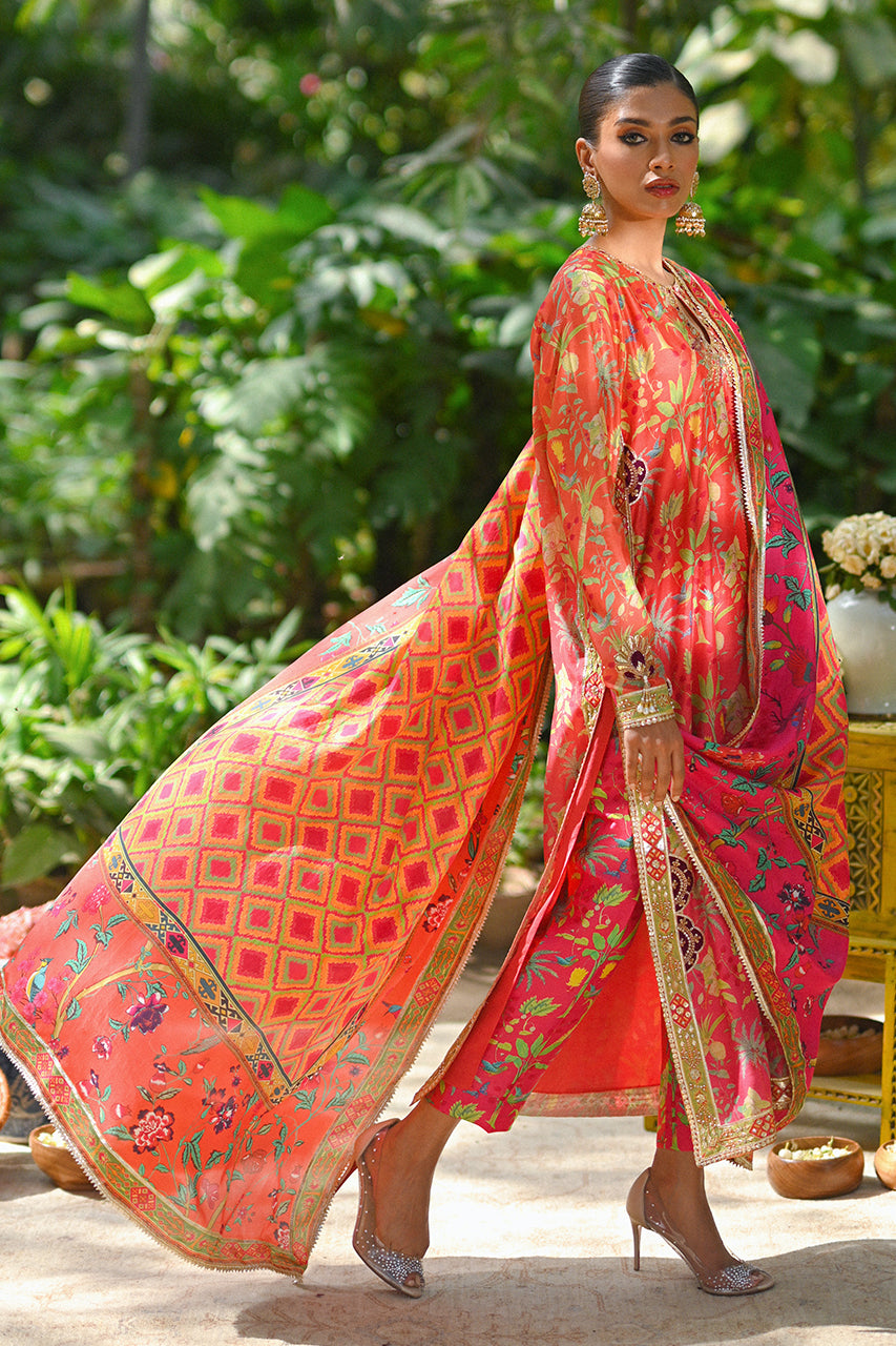 https://cdn.shopify.com/s/files/1/0588/3661/5221/products/SM2MEHLUMSADRIWALA-138.jpg?v=1694522836