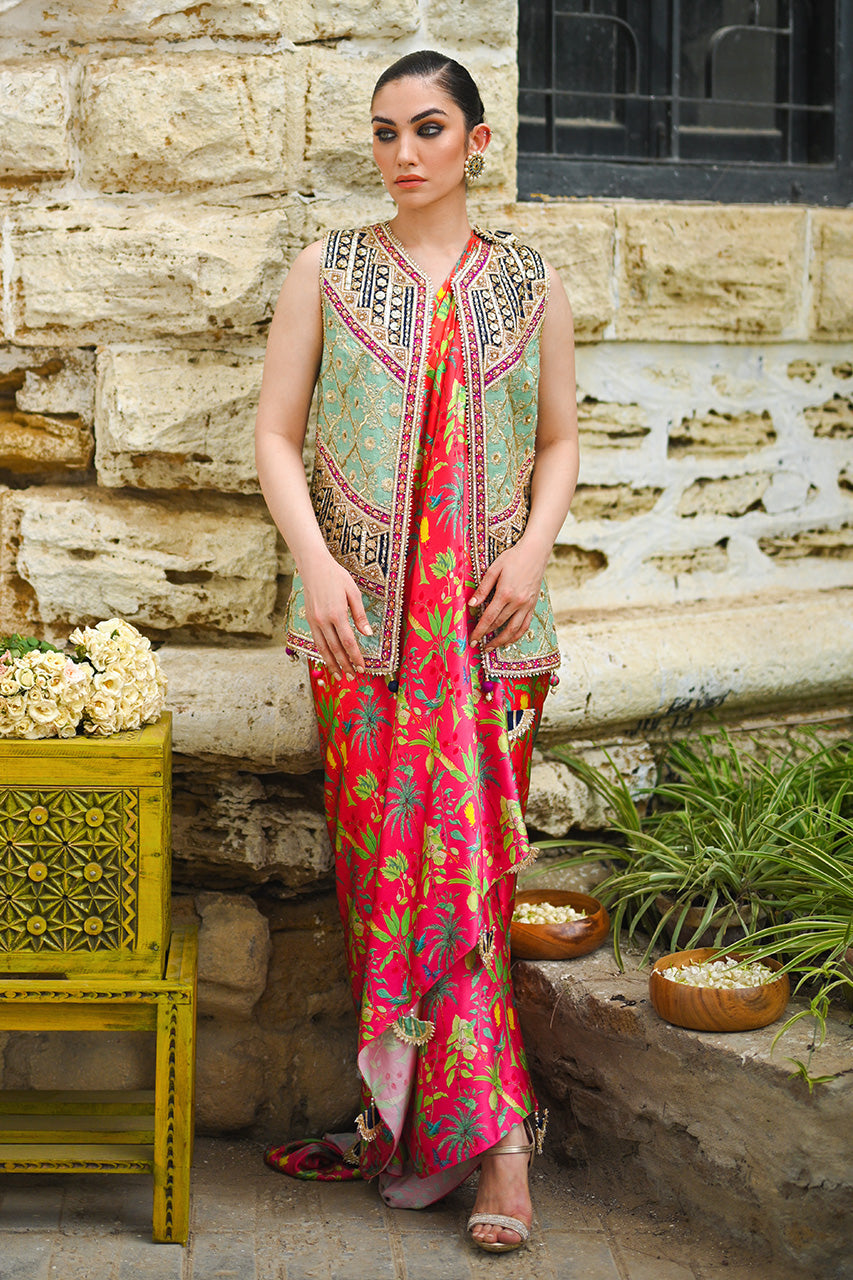 https://cdn.shopify.com/s/files/1/0588/3661/5221/products/SM2MEHLUMSADRIWALA-14.jpg?v=1698148200