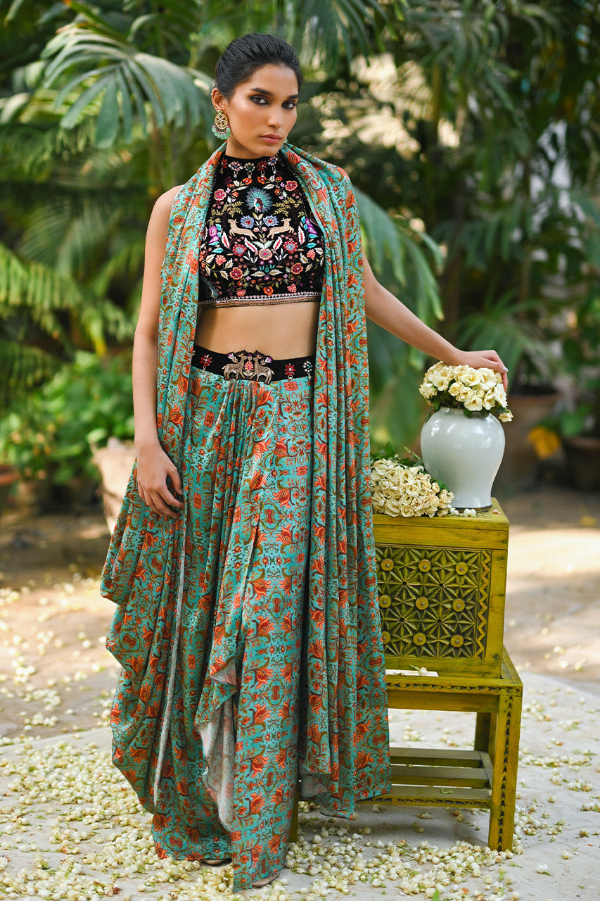 https://cdn.shopify.com/s/files/1/0588/3661/5221/products/SM2MEHLUMSADRIWALA-169.jpg?v=1694604301