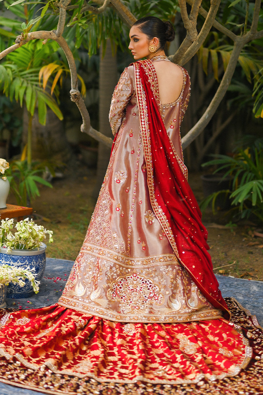 https://cdn.shopify.com/s/files/1/0588/3661/5221/products/SM2MEHLUMSADRIWALA-204.jpg?v=1694522640