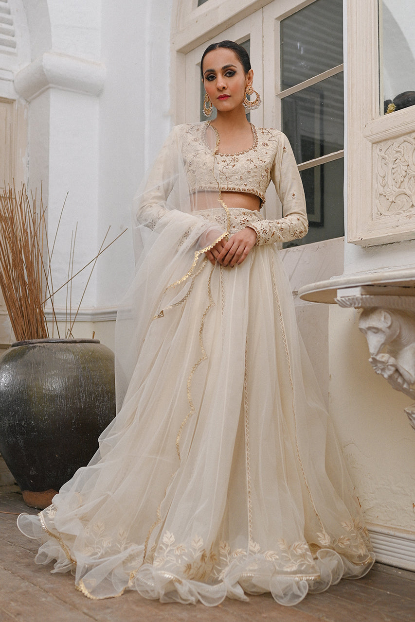 https://cdn.shopify.com/s/files/1/0588/3661/5221/products/SMFORMALS-22.jpg?v=1678354172