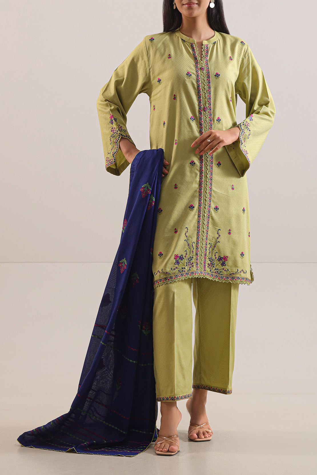 Embroidered Cotton Jacquard Stitched 3 Piece99979