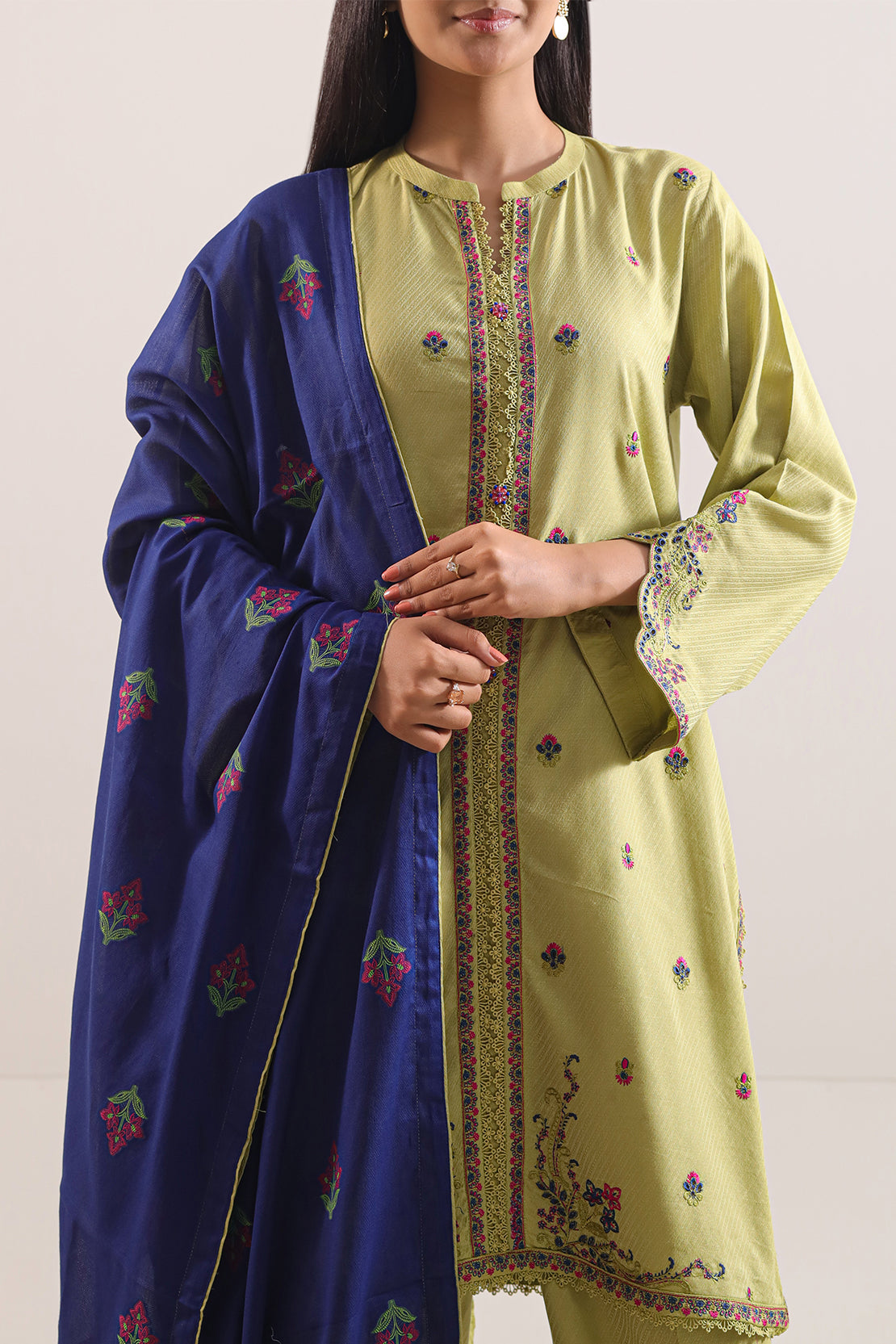 Embroidered Cotton Jacquard Stitched 3 Piece99979
