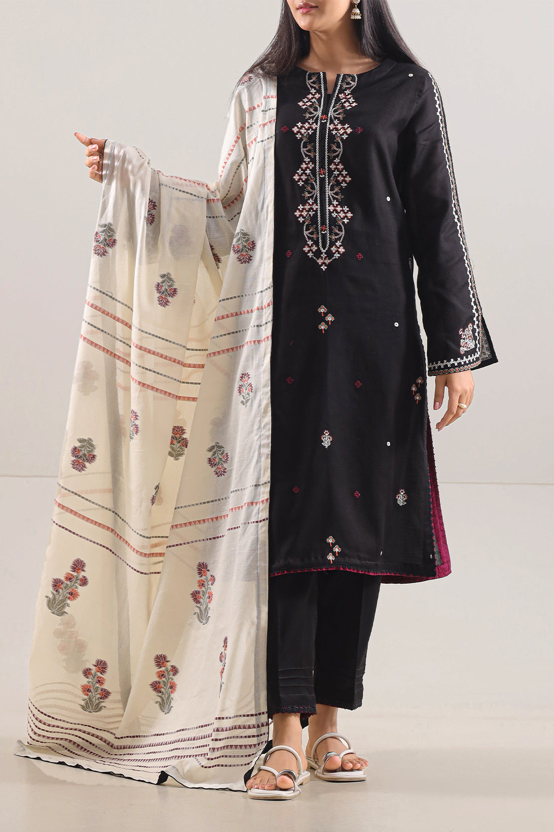 Luxury Pret Embroidered Cotton Jacquard Stitched 3 Piece108413