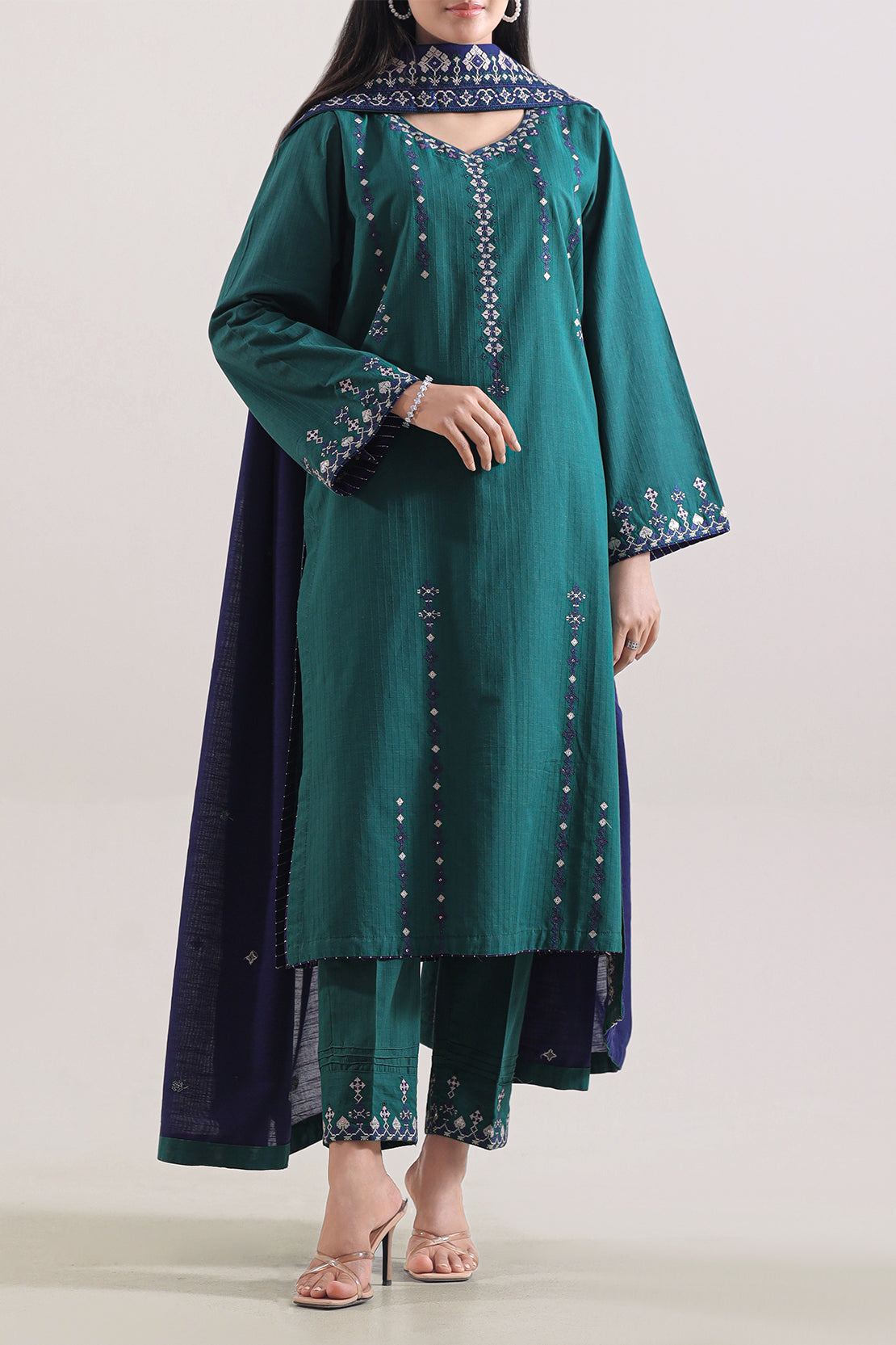 Solid Embroidered Slub Cotton Stitched 3 Piece77103