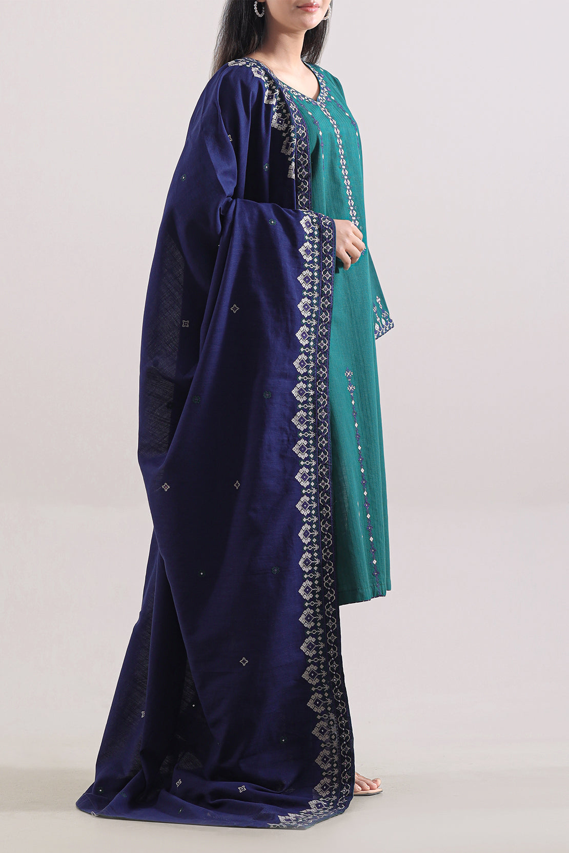 Solid Embroidered Slub Cotton Stitched 3 Piece77103