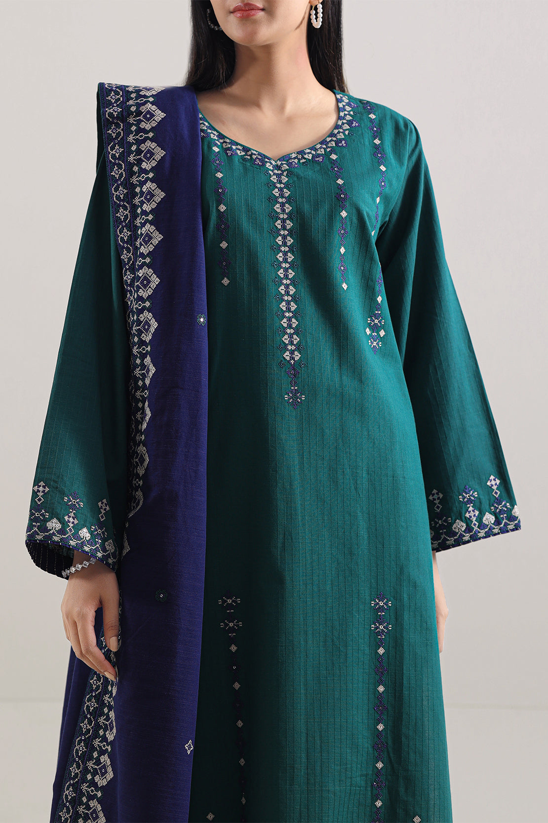 Solid Embroidered Slub Cotton Stitched 3 Piece77103