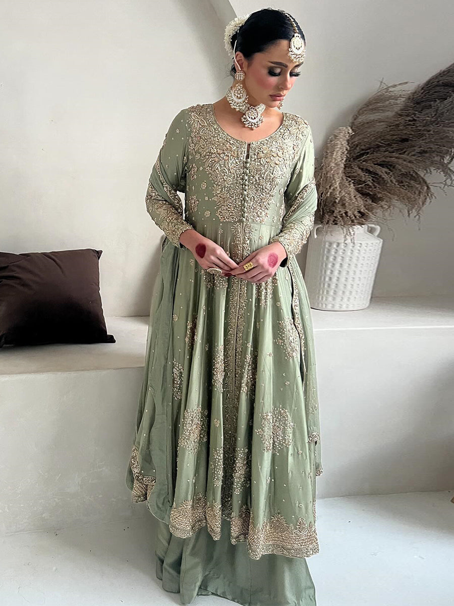 Saira Shakira – SS-09 Style