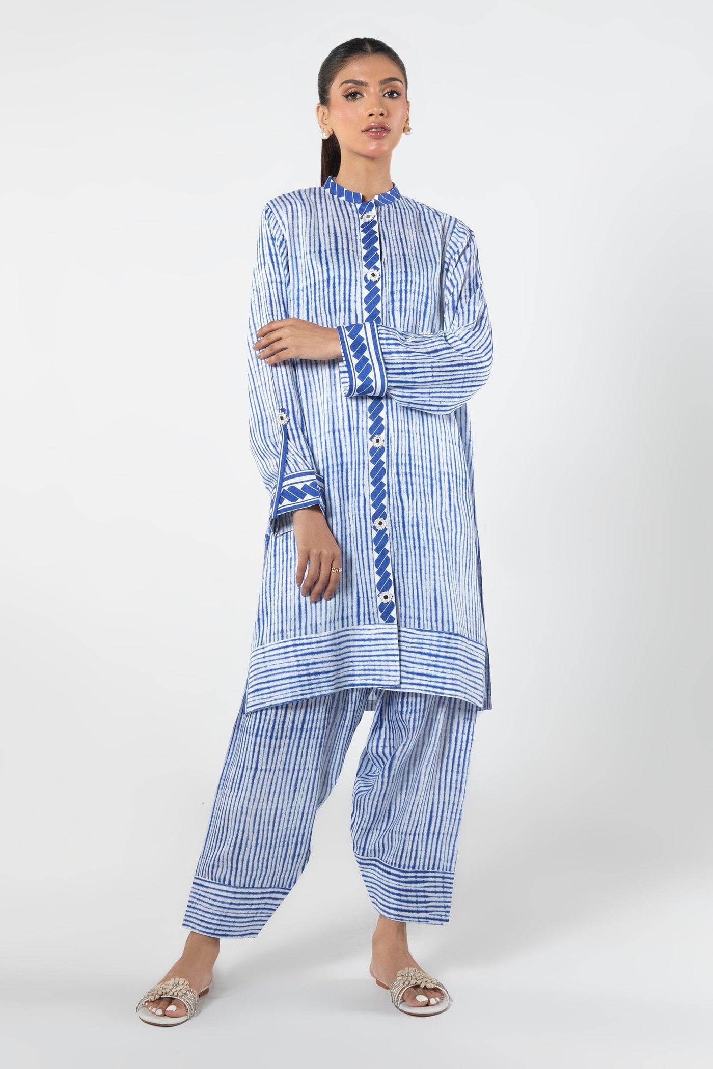https://cdn.shopify.com/s/files/1/0740/1753/8280/files/SS23BSP237_1_103f46fb-ea00-4d2c-9a41-0f7591922470.jpg?v=1776601574