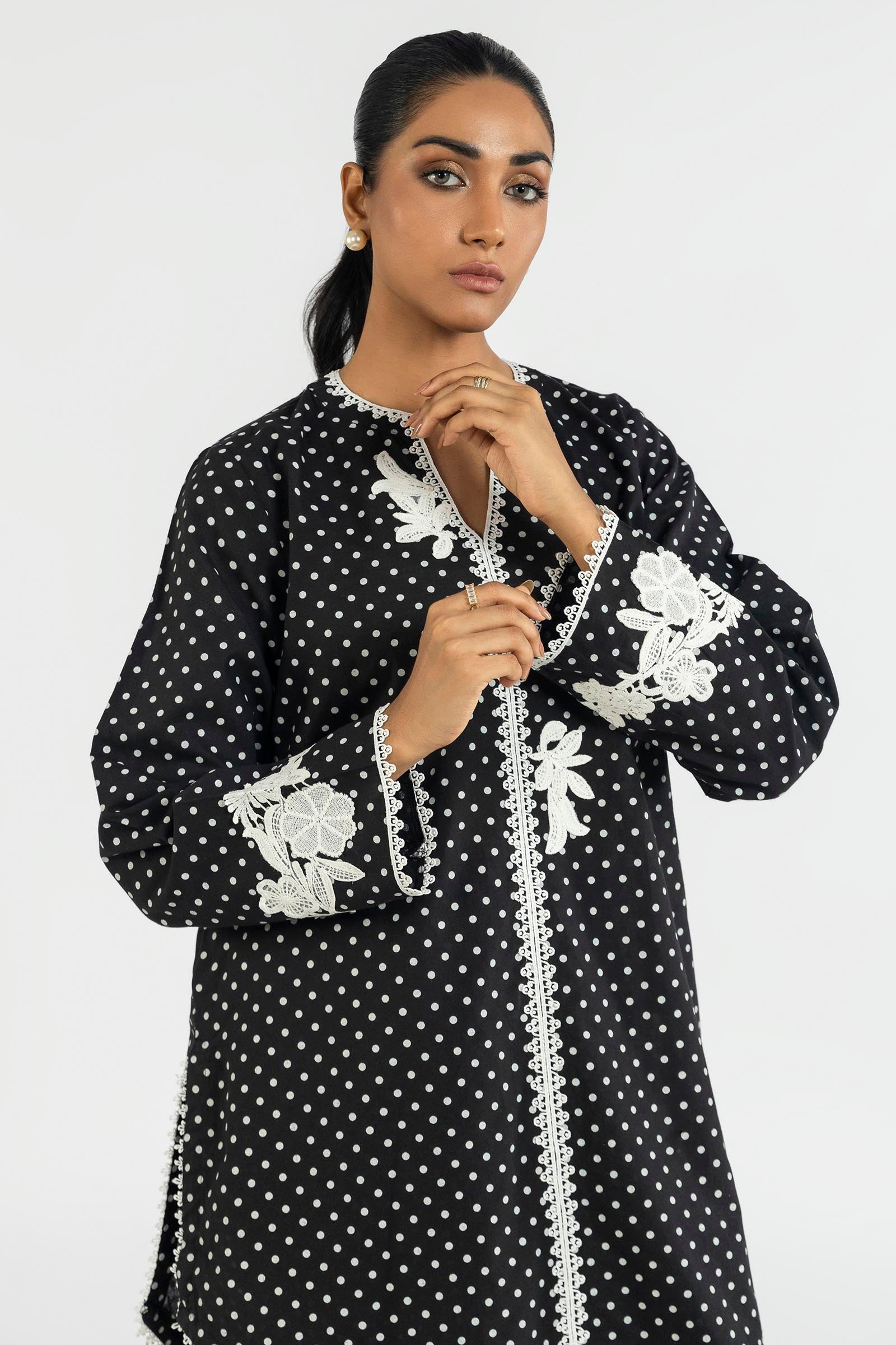 Stitched Basic Lawn Shirt + Skinny Shalwar