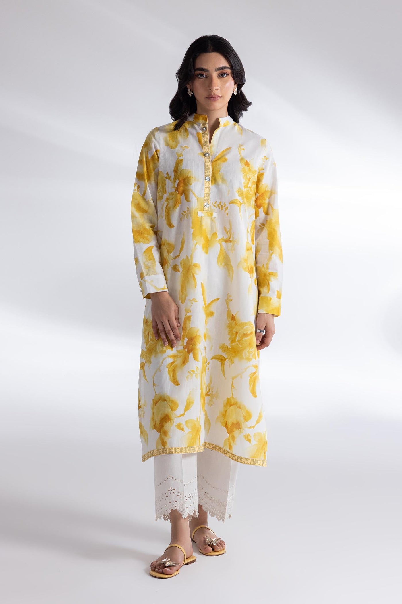 https://cdn.shopify.com/s/files/1/0740/1753/8280/files/SS25BSP535_1_c8a1e5d1-9a48-454c-8011-00ba307496f6.jpg?v=1761045380