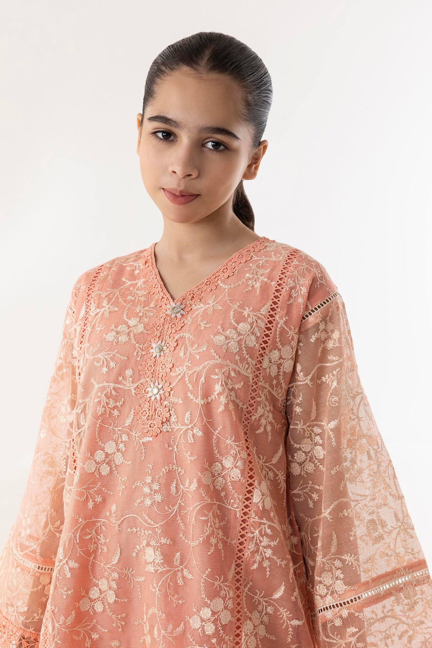 https://cdn.shopify.com/s/files/1/0740/1753/8280/files/SS25GSGE387_3_e1330e77-a160-4e84-951c-9a4b4020972b.jpg?v=1756729155