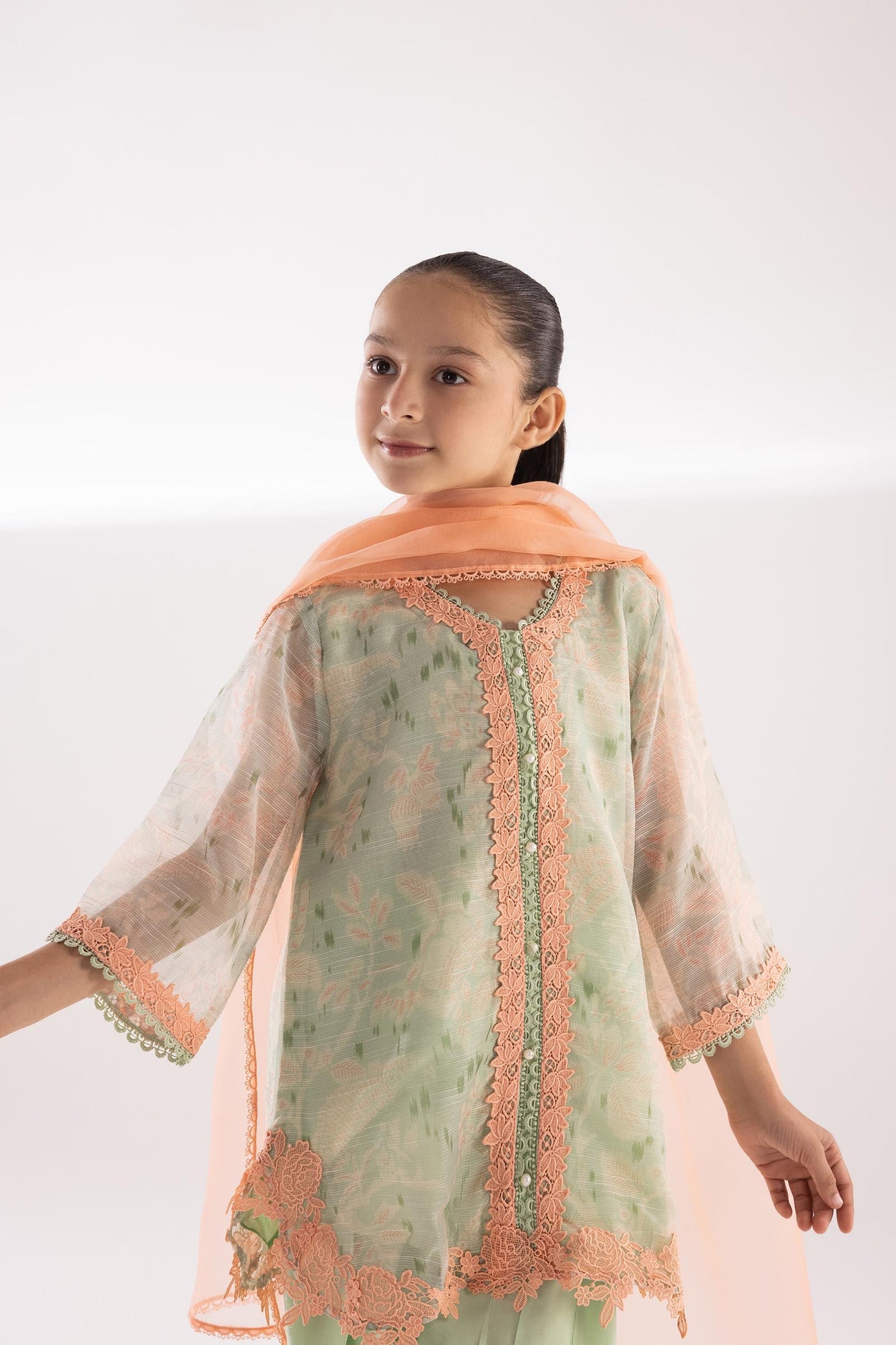 https://cdn.shopify.com/s/files/1/0740/1753/8280/files/SS25GSGE591_3.jpg?v=1756728807