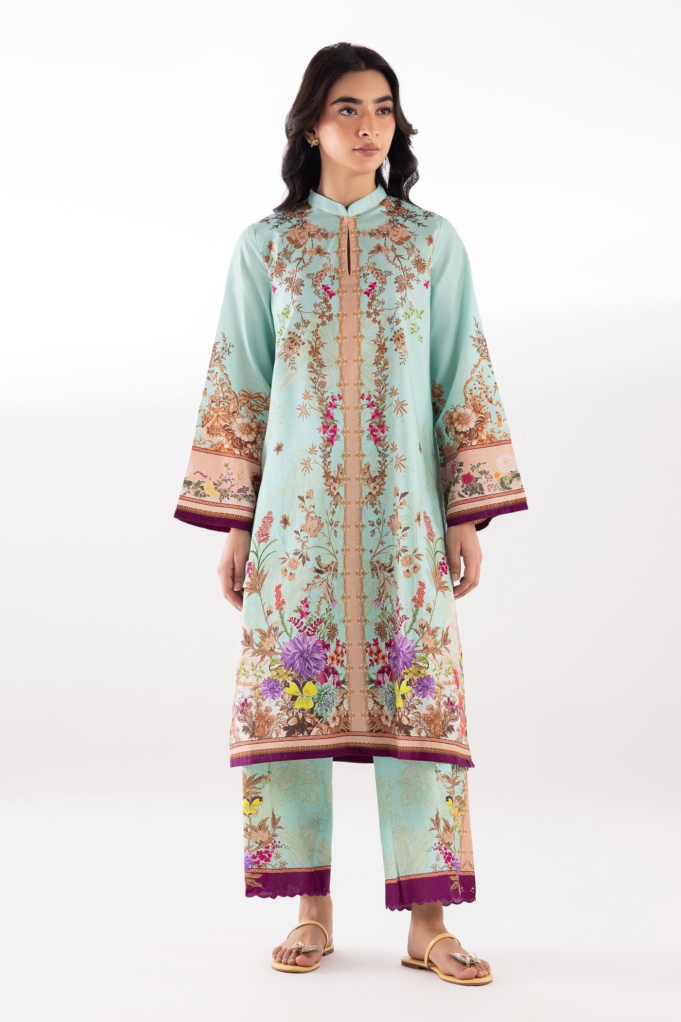 sana-safinaz-pool-52513142